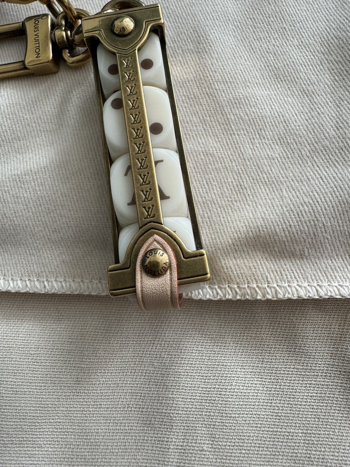 Louis Vuitton × Pharrell DICE LOVERS CHARM Size ONE SIZE - 17 Thumbnail