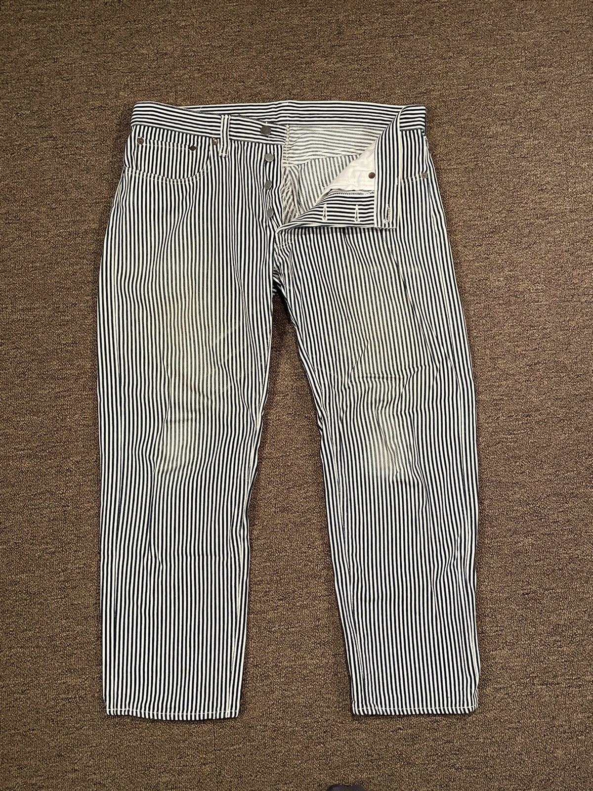 MasterPiece Blue and White Seersucker Striped Paneled Denim Size US 33 - 3 Thumbnail