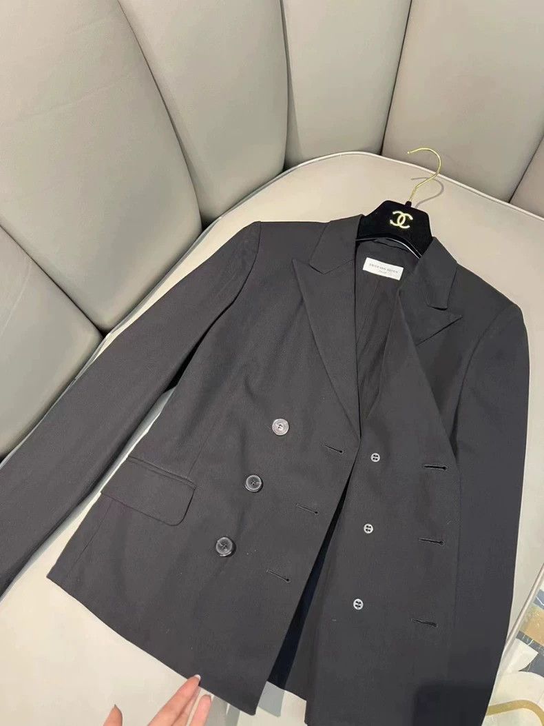 Dries Van Noten DRIES VAN NOTEN size:38 Black double-breasted suit jacket Size S / US 4 / IT 40 - 4 Thumbnail