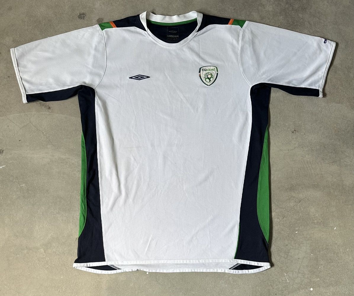 Umbro VINTAGE 05/06 UMBRO REPUBLIC OF IRELAND JERSEY Size US L / EU 52-54 / 3 - 1 Thumbnail