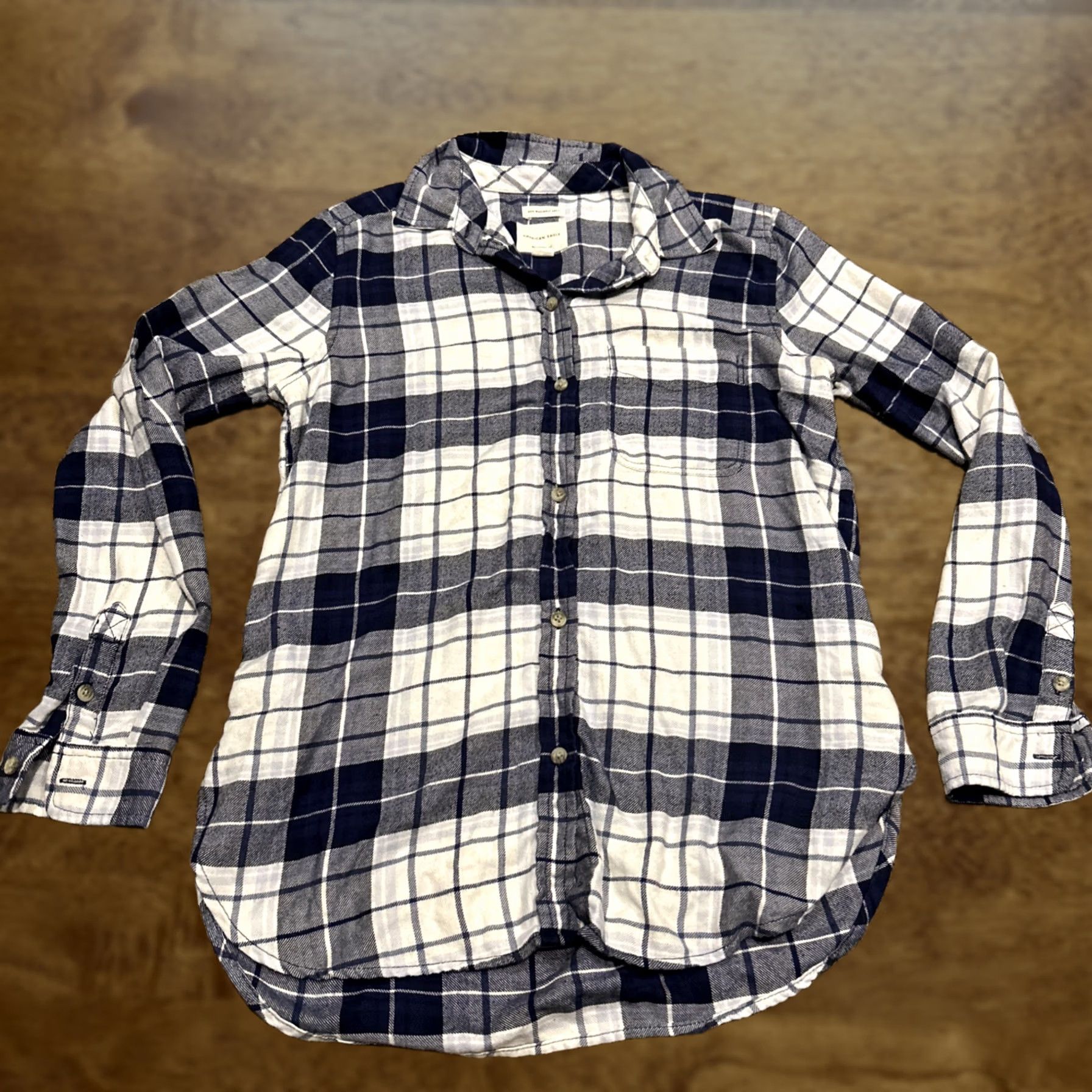 American Eagle Outfitters american eagle Outfitters Shirt Plaid Blue Size S Button-Up Flannel Women Regular Short Sleeve? Wait Size S / US 4 / IT 40 - 1 Thumbnail