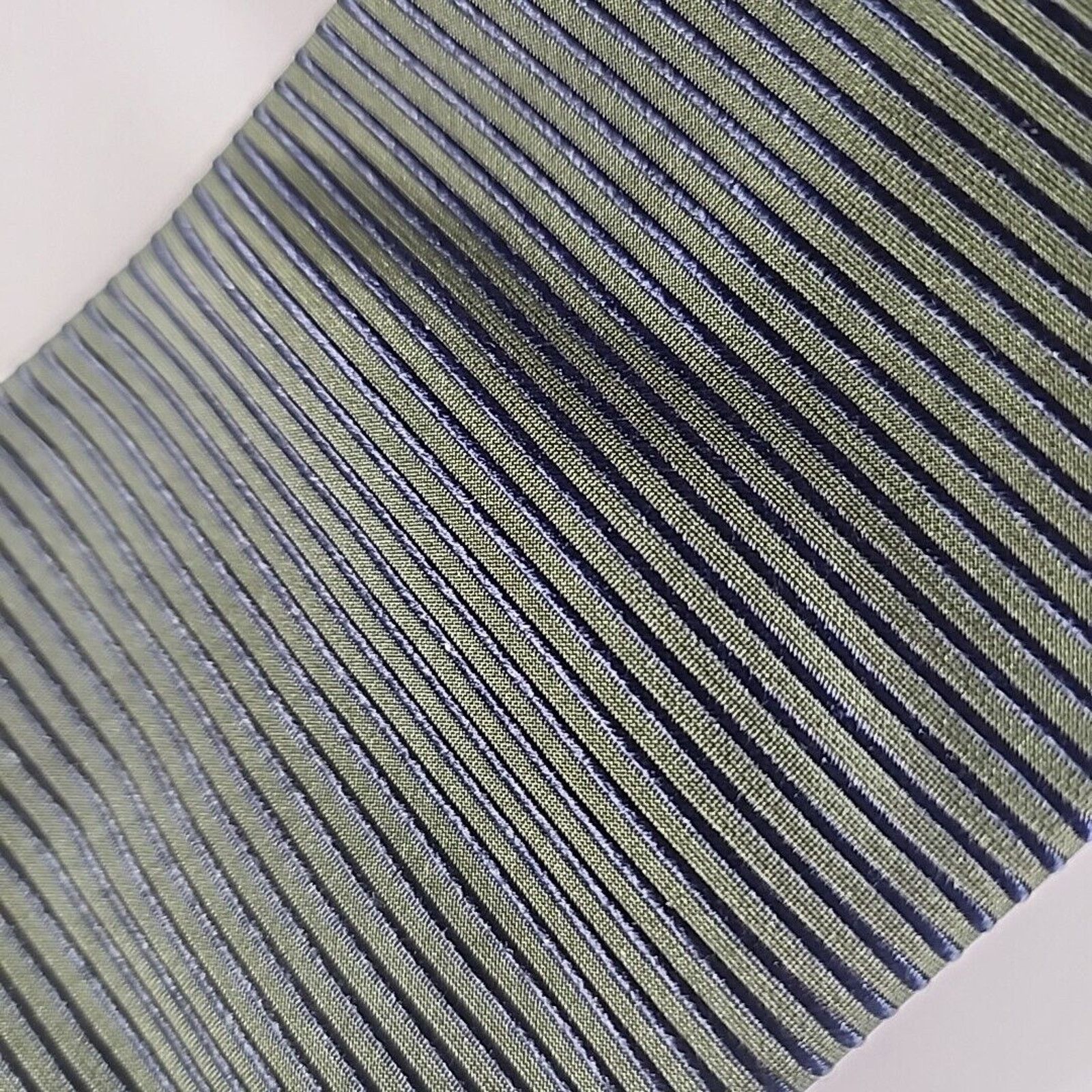 Vintage Bagutta Silk Necktie, Gray Horizontal Stripes - Italy Size ONE SIZE - 4 Thumbnail