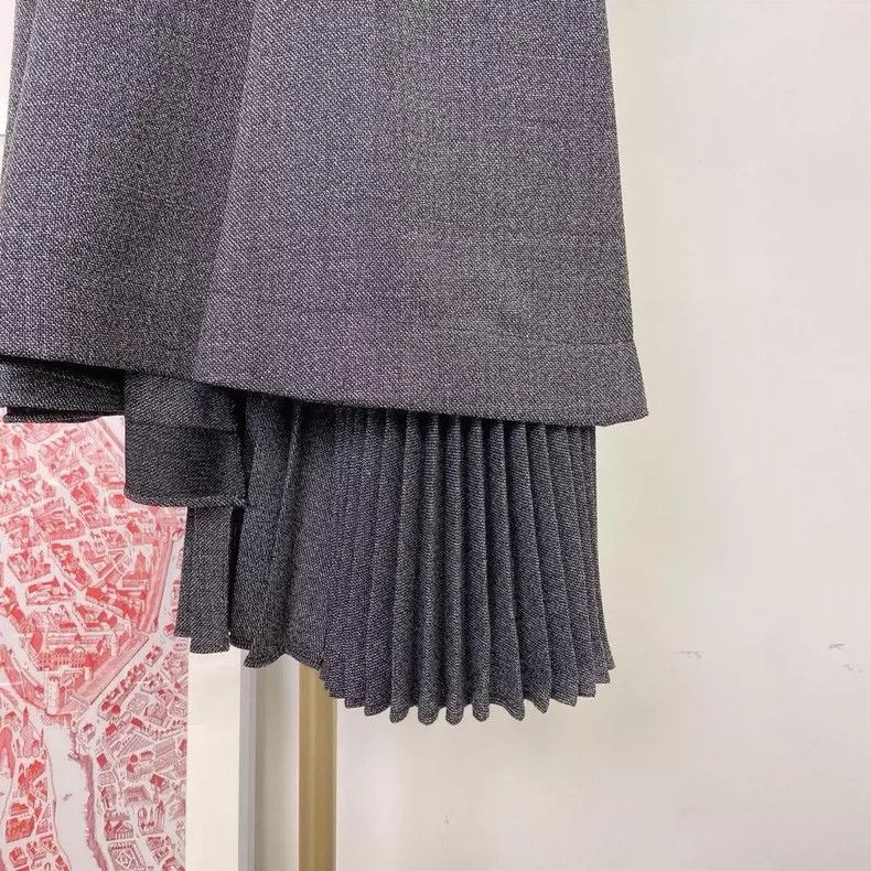 Dior Dior Irregular gray pleated skirt Size 24" / US 00 / IT 34 - 4 Thumbnail