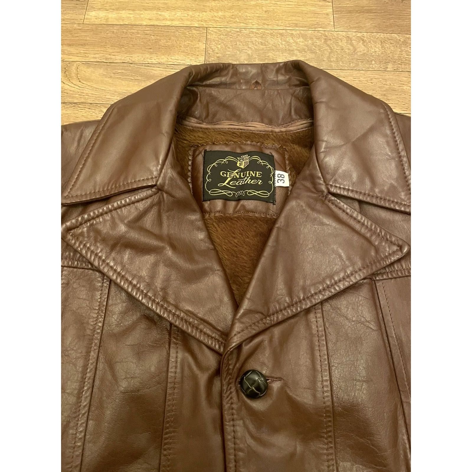 Vintage VINTAGE Genuine Leather Button-Up Brown Trench Coat Women Regular Size 38 Coat Sleeves Long Belted Brown Nylon Lining 29” Length 20” Pit to Pit Size XS / US 0-2 / IT 36-38 - 2 Thumbnail