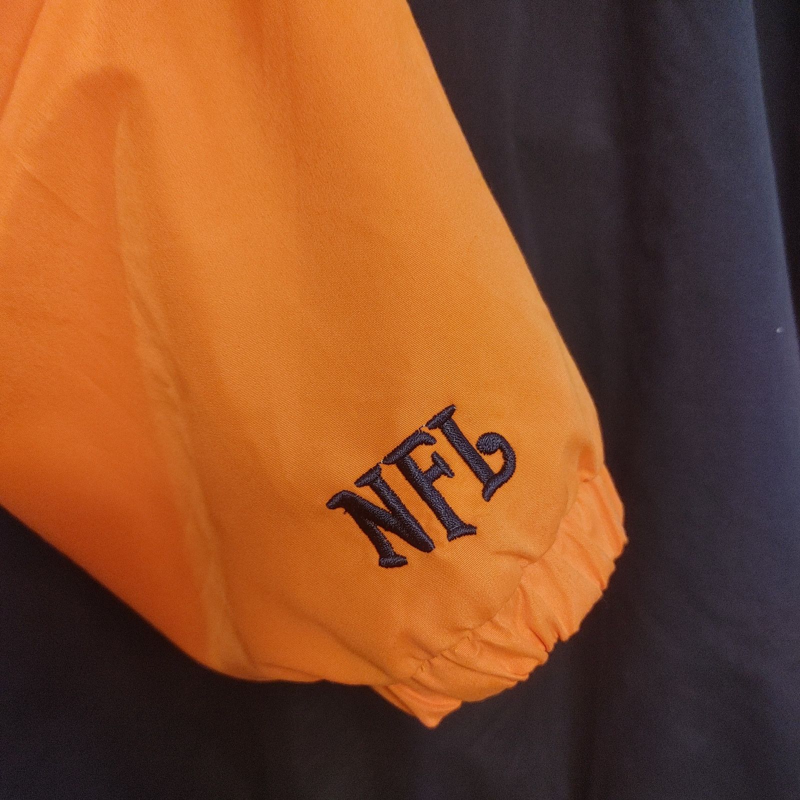 NFL NFL Denver Bronco's 3XL Orange/Black Pullover Lined Jacket Size US XXL / EU 58 / 5 - 3 Thumbnail