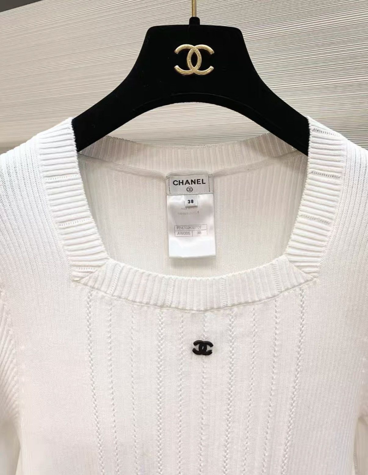 Chanel Chanel Classic White Square Neck Elbow Sleeve Knit Top J33 Size S / US 4 / IT 40 - 2 Thumbnail