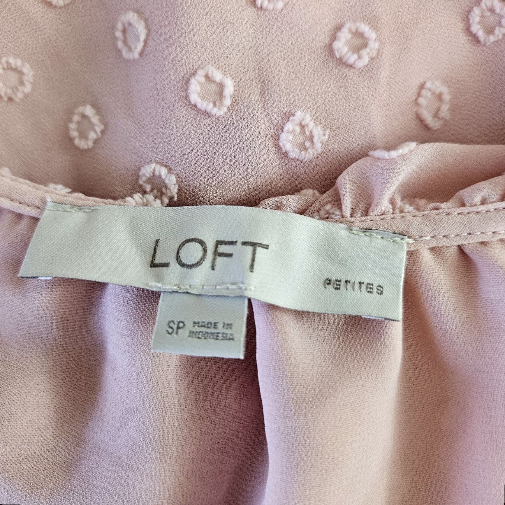 Loft Ann Taylor LOFT Womens Top Small Petite Pink Swiss Dot Long Sleeve Ruffle V-Neck Pullover Blouse PS Size S / US 4 / IT 40 - 5 Thumbnail