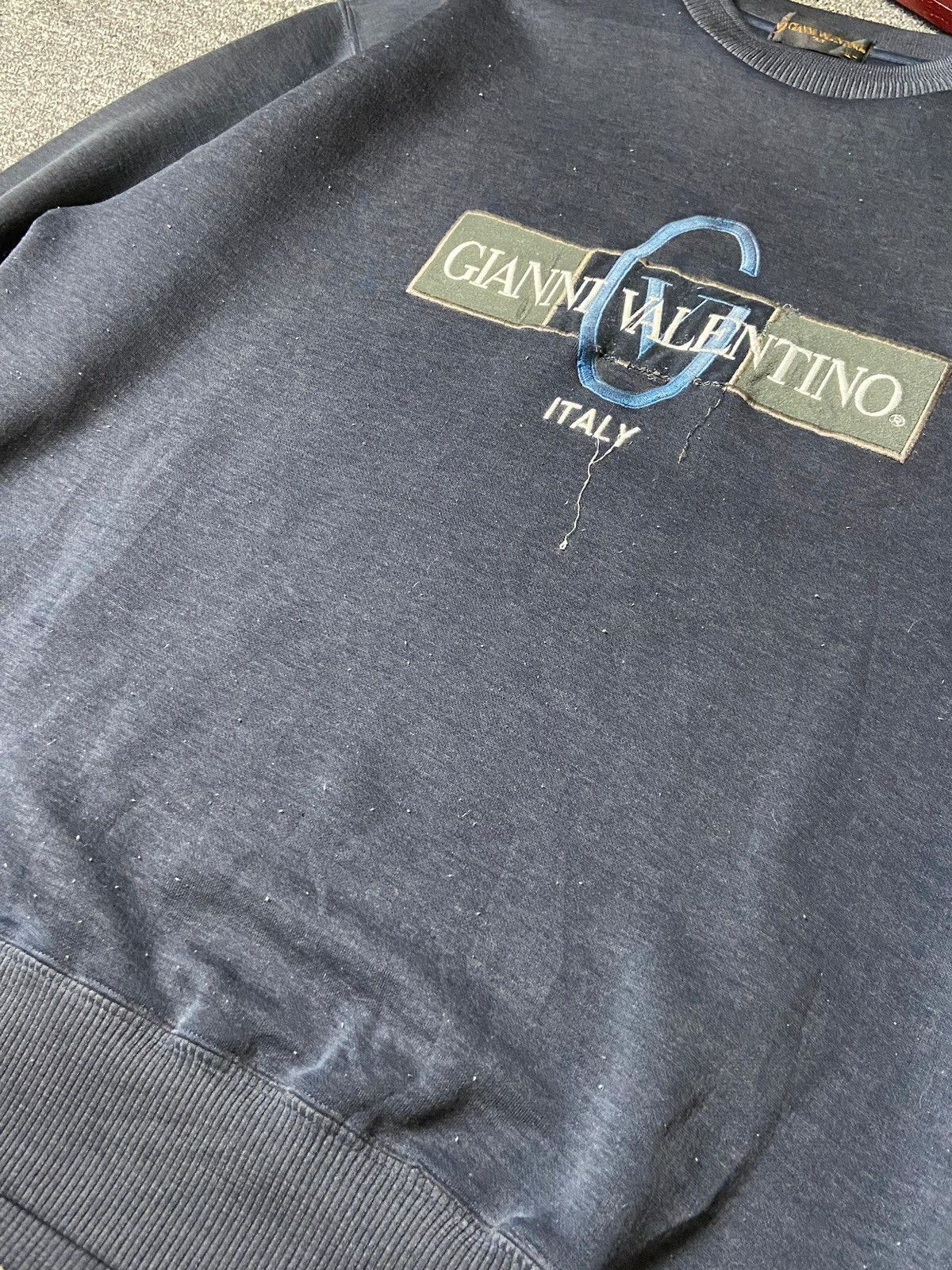 Gianni Valentino × Japanese Brand × Vintage Gianni Valentino Italy Embroidered Sweatshirt (123) Size US L / EU 52-54 / 3 - 5 Thumbnail