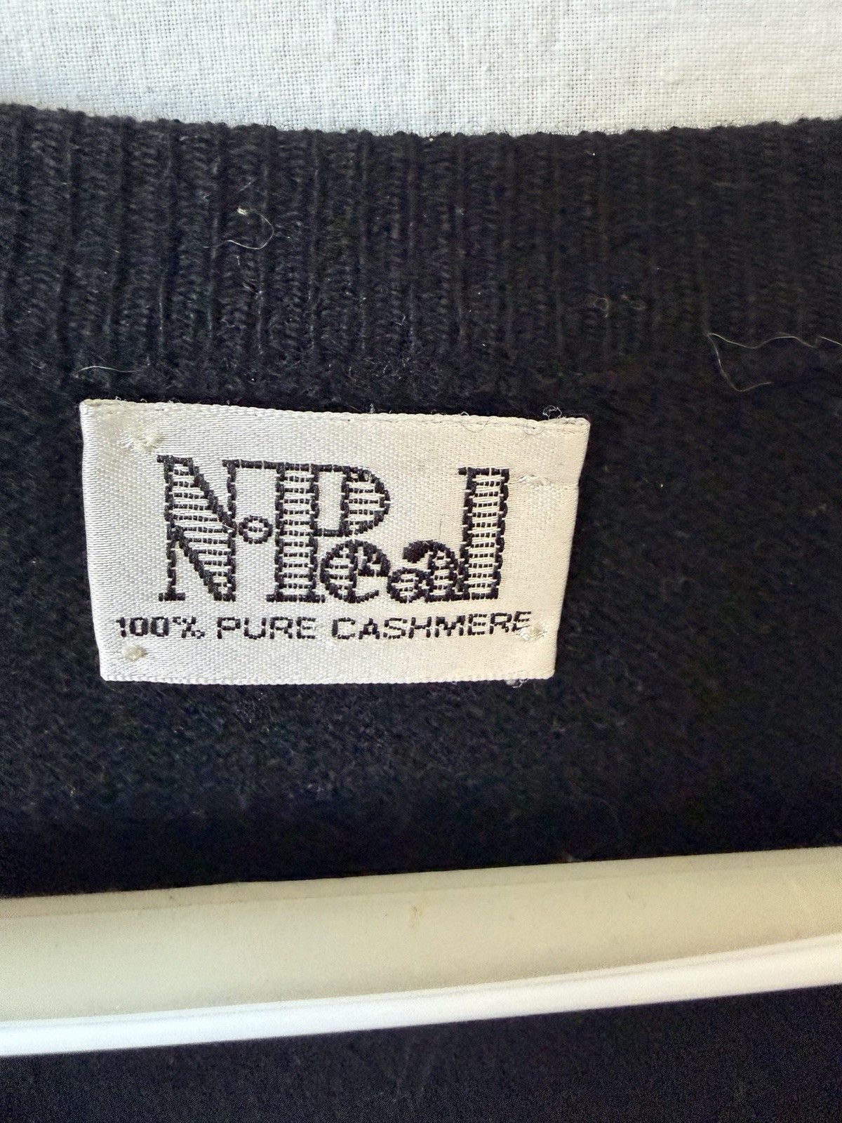 N.Peal N Peal 100% Cashmere Black V Neck Sweater Unisex Size US XL / EU 56 / 4 - 8 Thumbnail