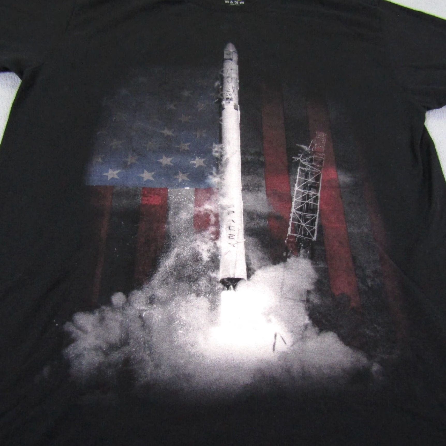 Vintage VINTAGE SpaceX T-Shirt Mens Medium Black Graphic Print USA American Flag Rocket Theme Size US M / EU 48-50 / 2 - 2 Thumbnail
