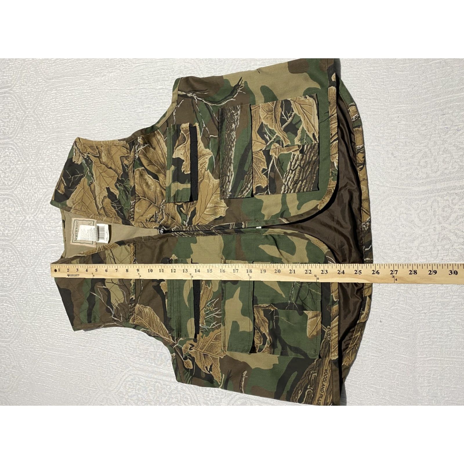 Vintage Northwest Territory Hunting Vest Mens Medium Camo Outdoor Game Bag Pockets Nylon Vest Size US M / EU 48-50 / 2 - 3 Thumbnail