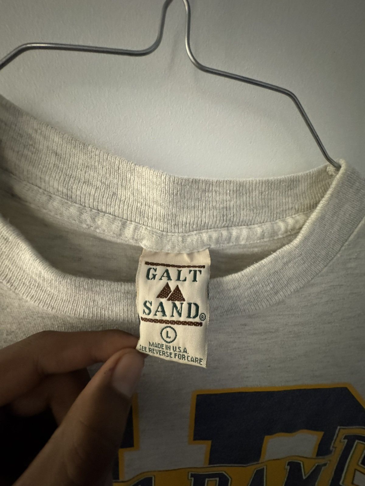 Other NOTRE DAME FIGHTING IRISH VINTAGE TEE Size US L / EU 52-54 / 3 - 3 Thumbnail