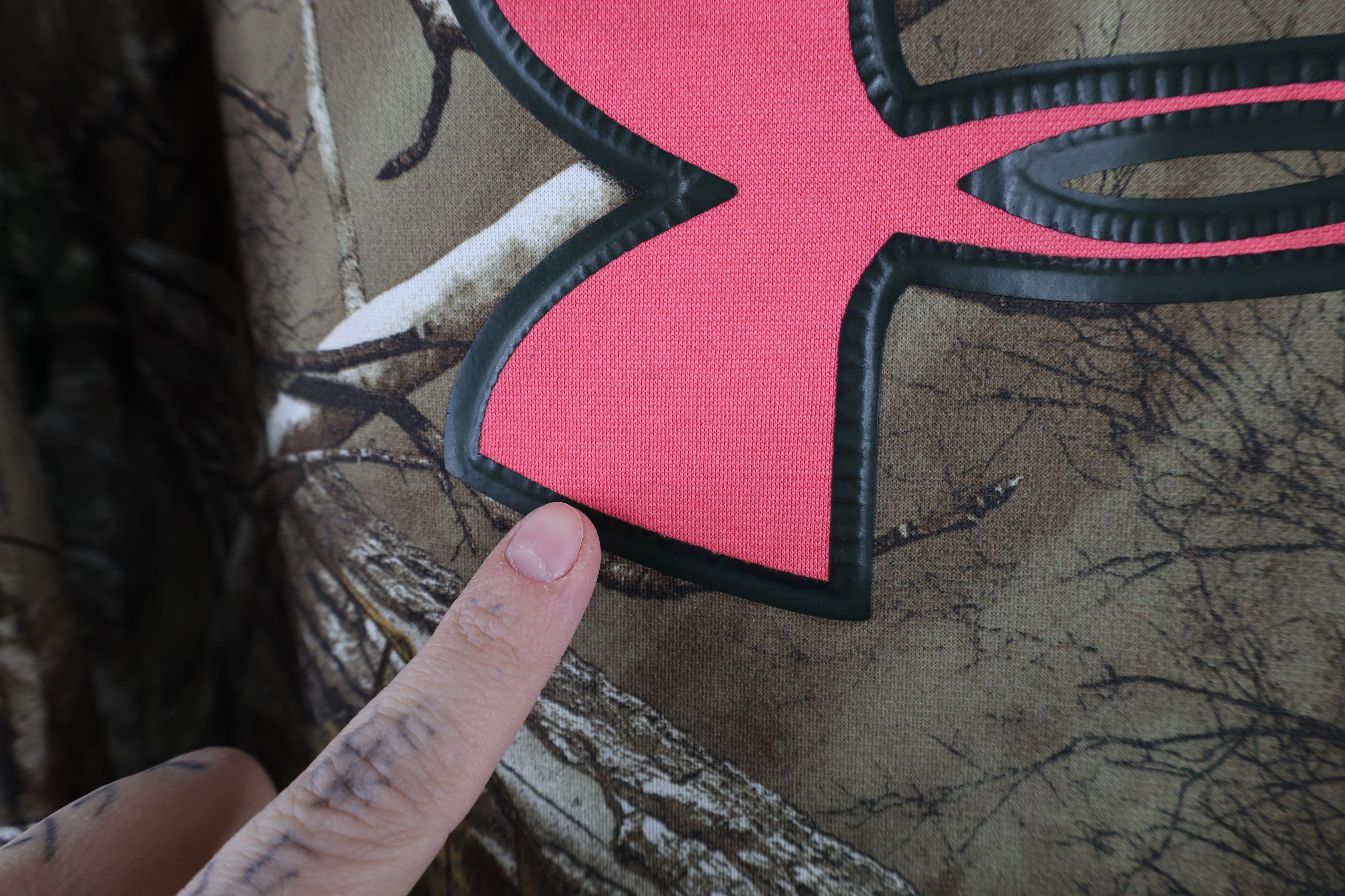 Under Armour × Vintage Under Armour Big Logo Realtree Camouflage Hoodie Sweatshirt Size L / US 10 / IT 46 - 5 Thumbnail