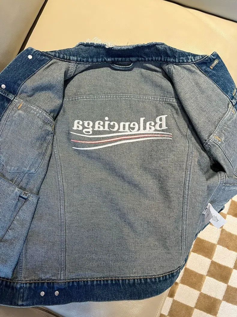 Balenciaga Balenciaga Coke denim jacket Size US M / EU 48-50 / 2 - 8 Thumbnail