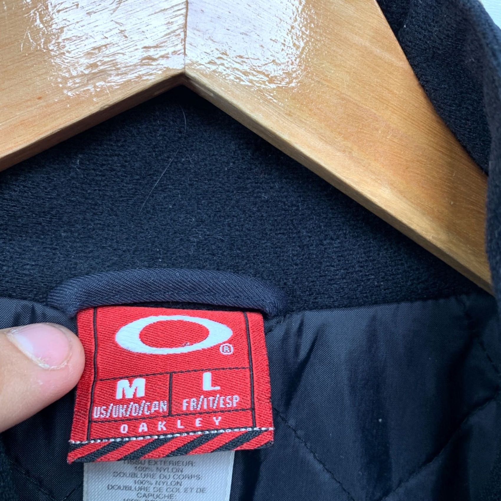Oakley VINTAGE Oakley Jacket Mens Medium Black Red Nylon Winter Size US M / EU 48-50 / 2 - 3 Thumbnail