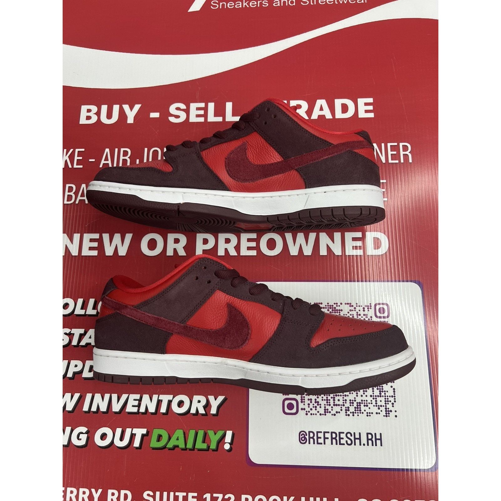 Nike Nike Dunk Low Pro Cherry 2022 Size 13 DM0807-600 Size US 13 / EU 46 - 3 Thumbnail