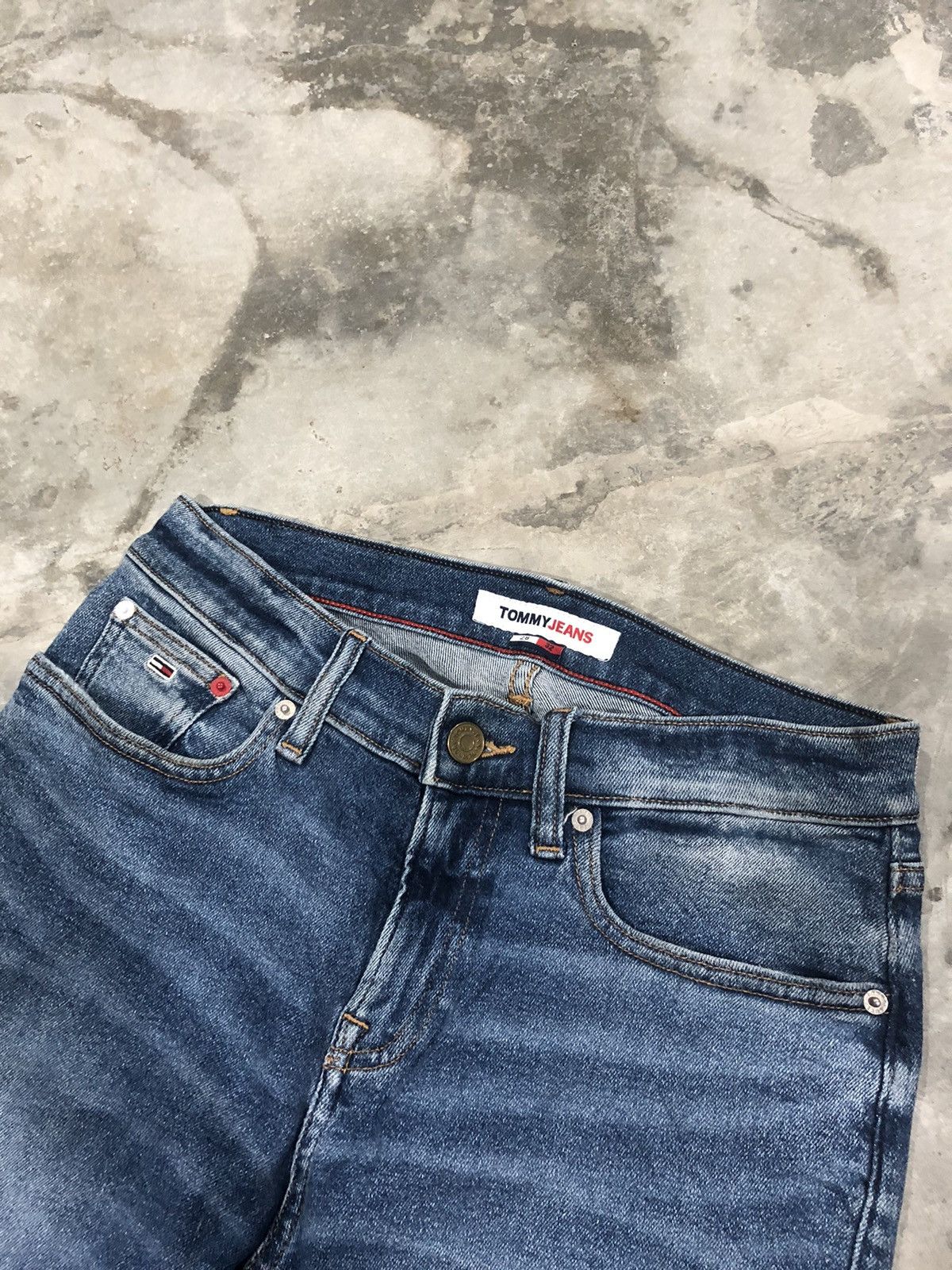Other × Tommy Hilfiger Tommy Hilfiger distressed jeans Size 29" - 7 Thumbnail