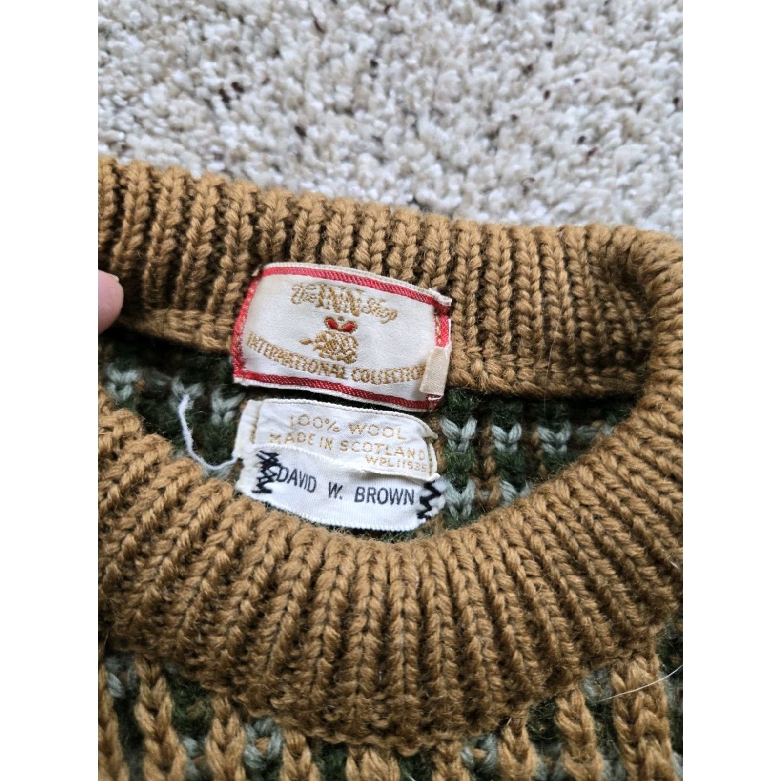 Vintage VINTAGE The Inn Shop Sweater Medium Brown Waffle Knit Scotland 100% Wool 70s Size US M / EU 48-50 / 2 - 6 Thumbnail