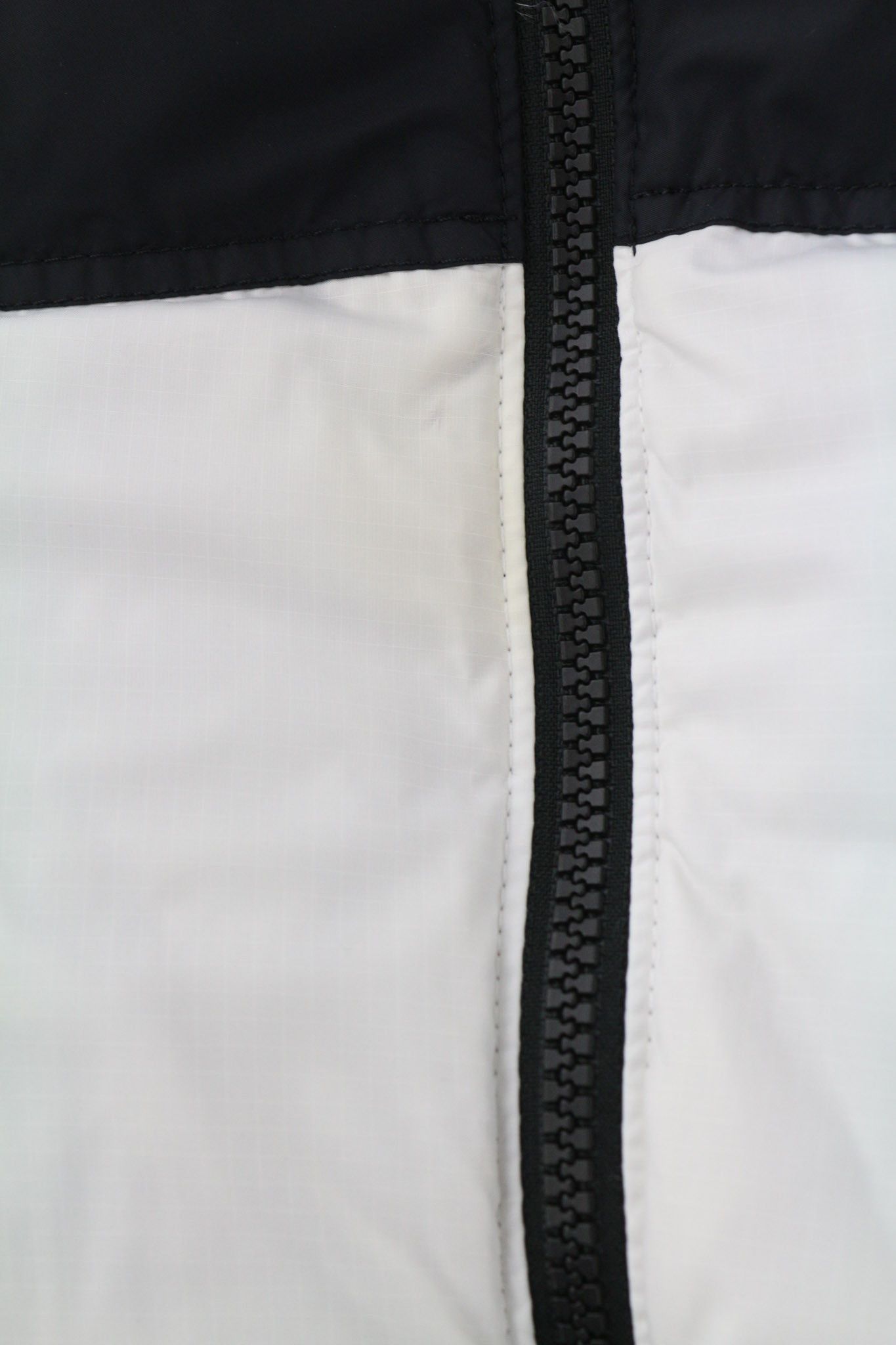 The North Face 1996 RETRO NUPTSE XS 700 Down Hidden Hood 81458 Size US XS / EU 42 / 0 - 14 Thumbnail