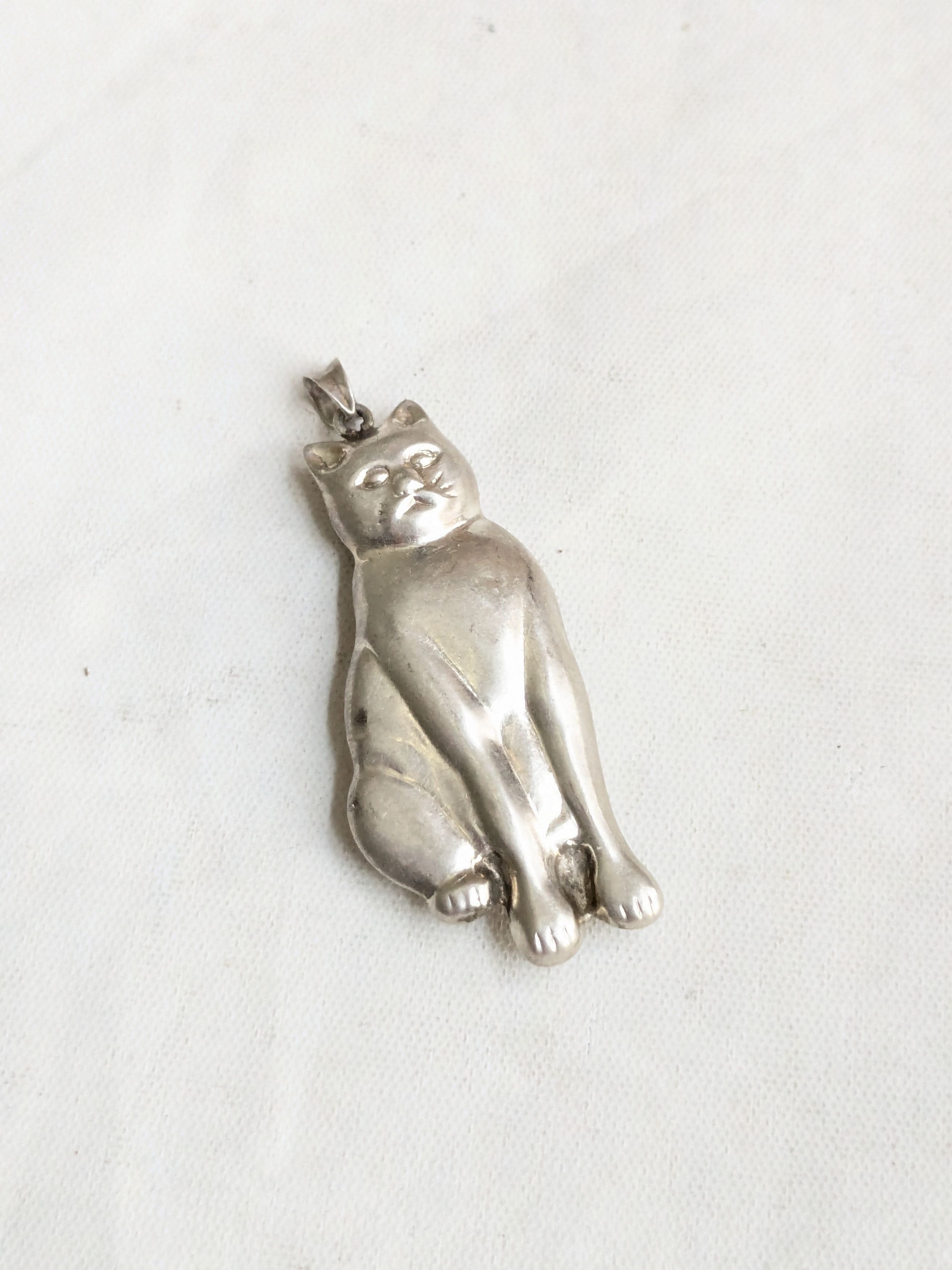 Sterling Silver Vintage Sterling Silver Cat Pendant Puffy Hollow Size ONE SIZE - 1 Thumbnail