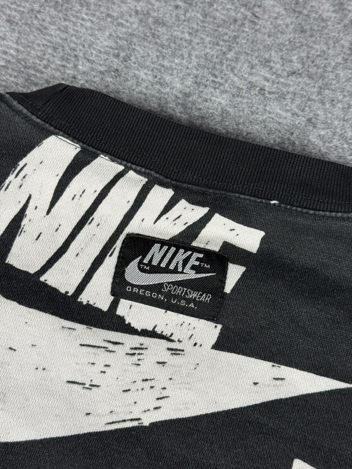 Nike Nike Big Swoosh Monogram Crop Top Size S / US 4 / IT 40 - 9 Thumbnail