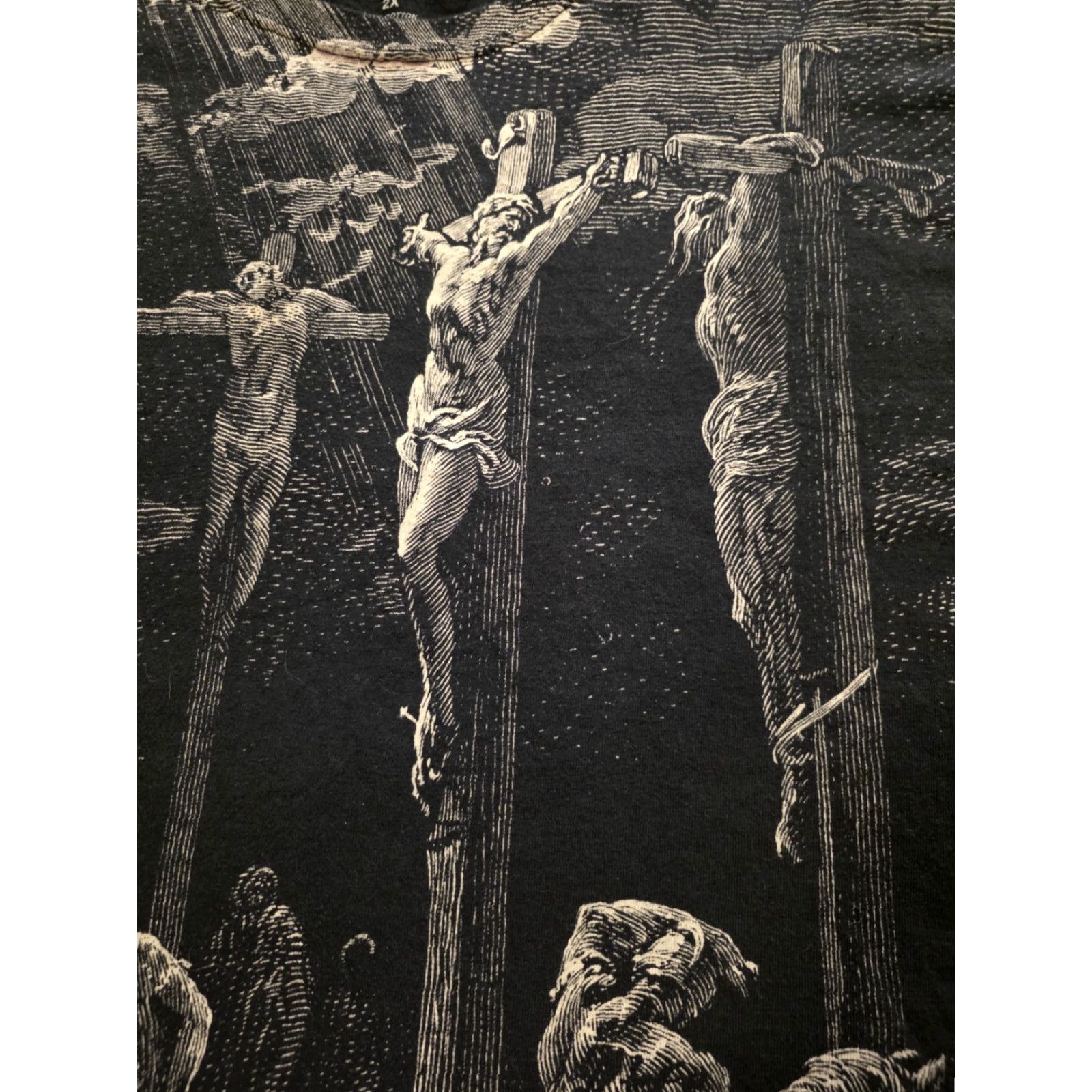 Isaia VINTAGE Kerusso Jesus Crusifixtion T Shirt Isaiah 53:5 Black Mens 2XL Graphic Print Crew Neck Short Sleeve Cotton Art 2XL RARE Size US XXL / EU 58 / 5 - 2 Thumbnail