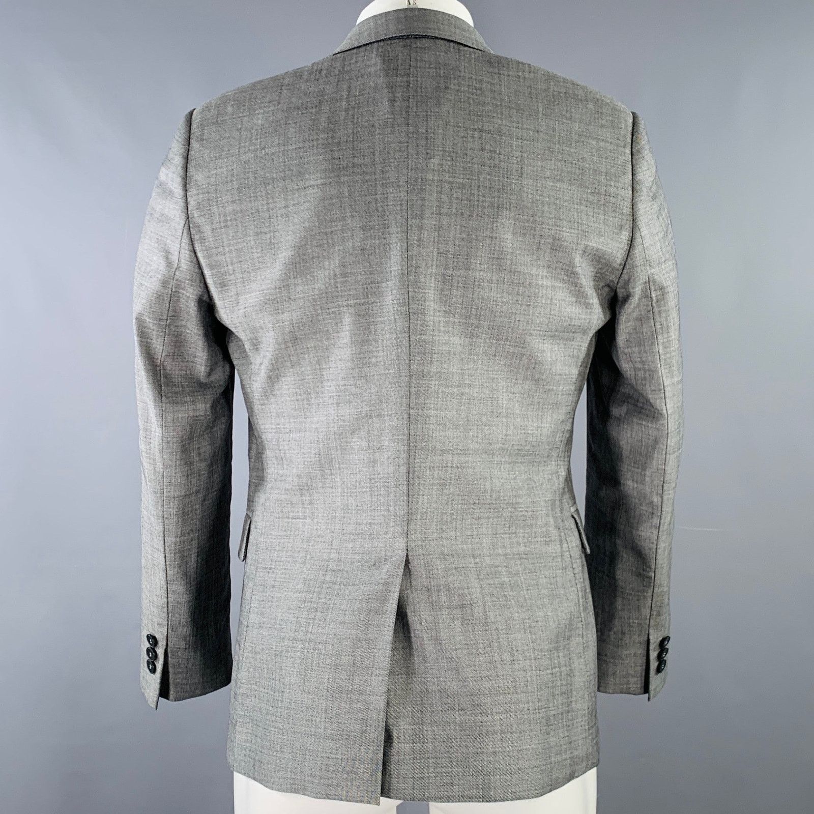 Emporio Armani EMPORIO ARMANI Size 36 Grey Solid Wool Silk Peak Lapel Suit Size 36S - 4 Thumbnail
