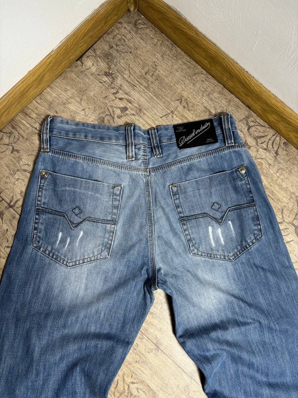 Diesel Vintage Diesel Baggy Thrashed Bootcut Denim jeans Size US 34 / EU 50 - 4 Thumbnail