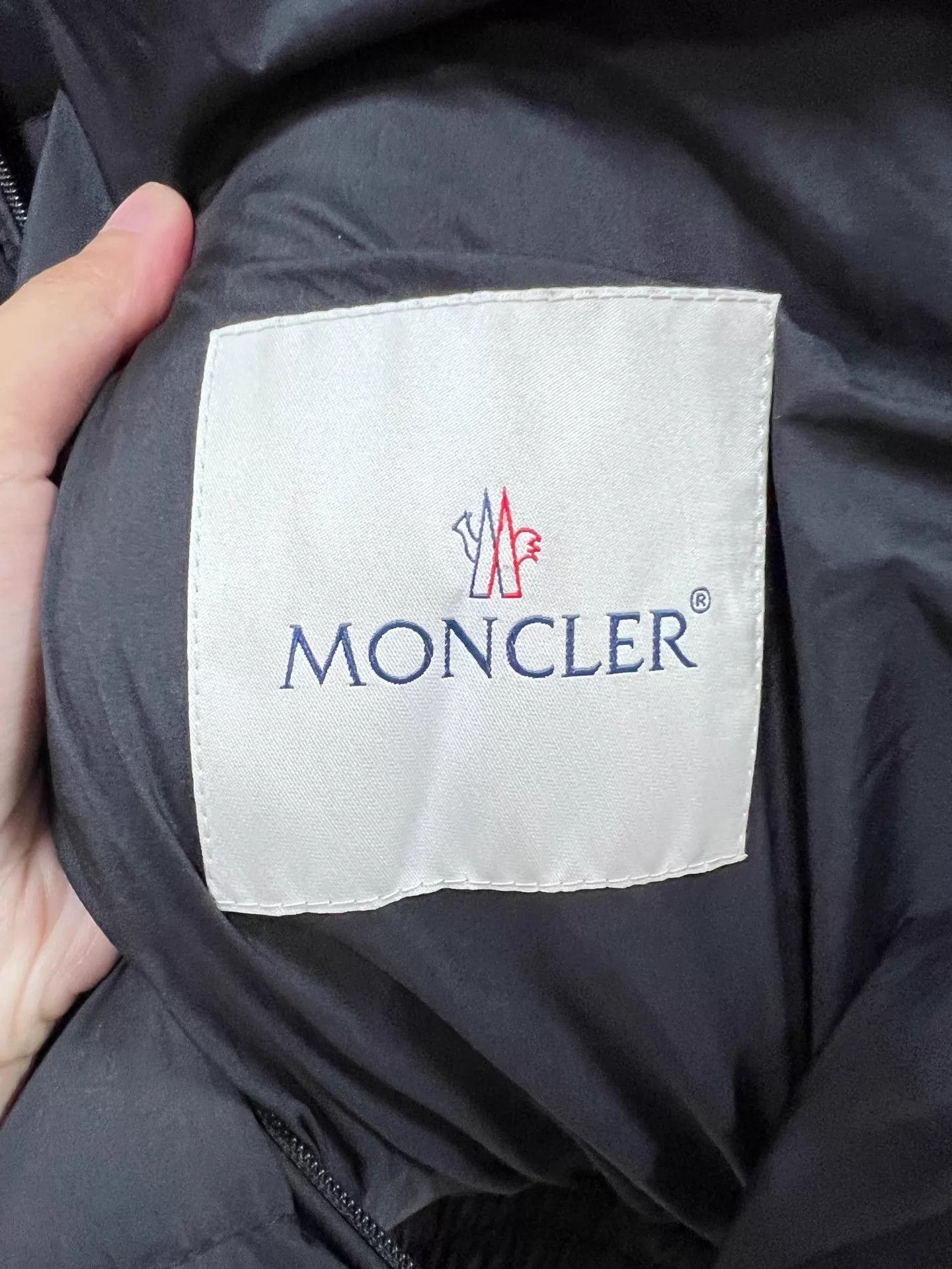 Moncler Moncler Black Ribbed Puffer Jacket Size 2 99 New Size US M / EU 48-50 / 2 - 3 Thumbnail