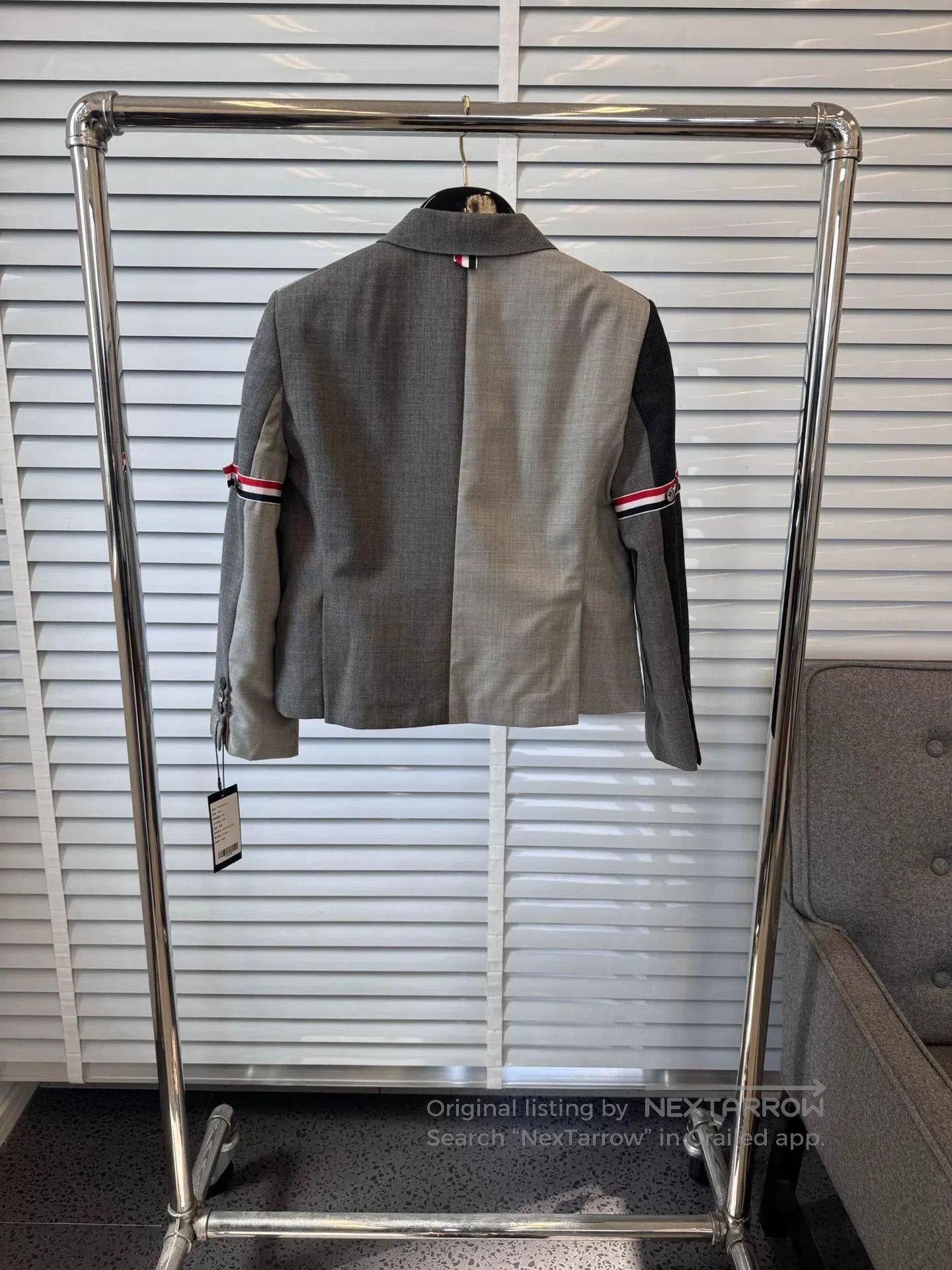 Thom Browne Thom Browne Women's Double Badge Colorblock Blazer. Size M / US 6-8 / IT 42-44 - 2 Thumbnail