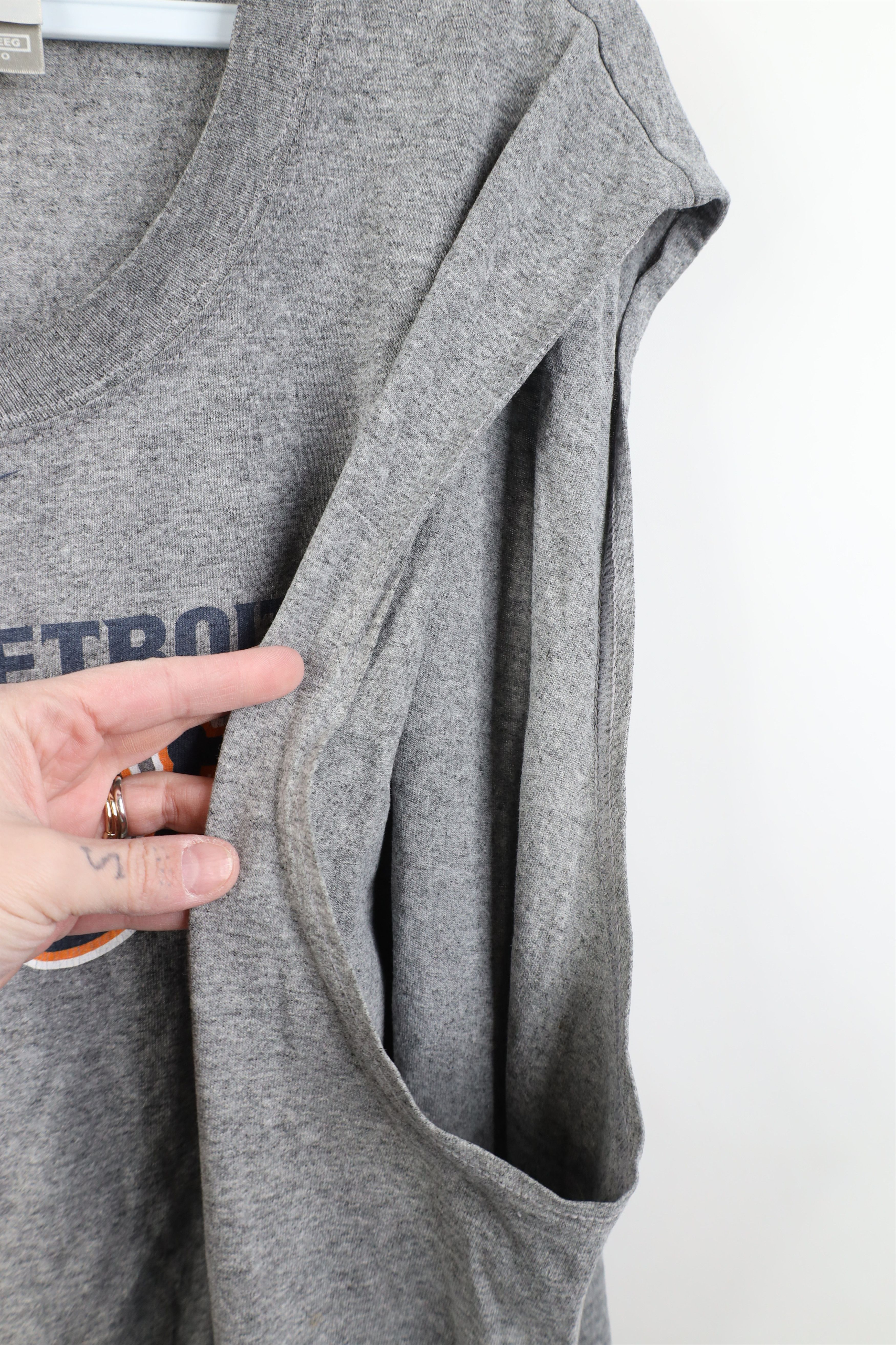 Nike Vintage Nike Swoosh Detroit Tigers Muscle T-Shirt Gray Size US XXL / EU 58 / 5 - 7 Thumbnail