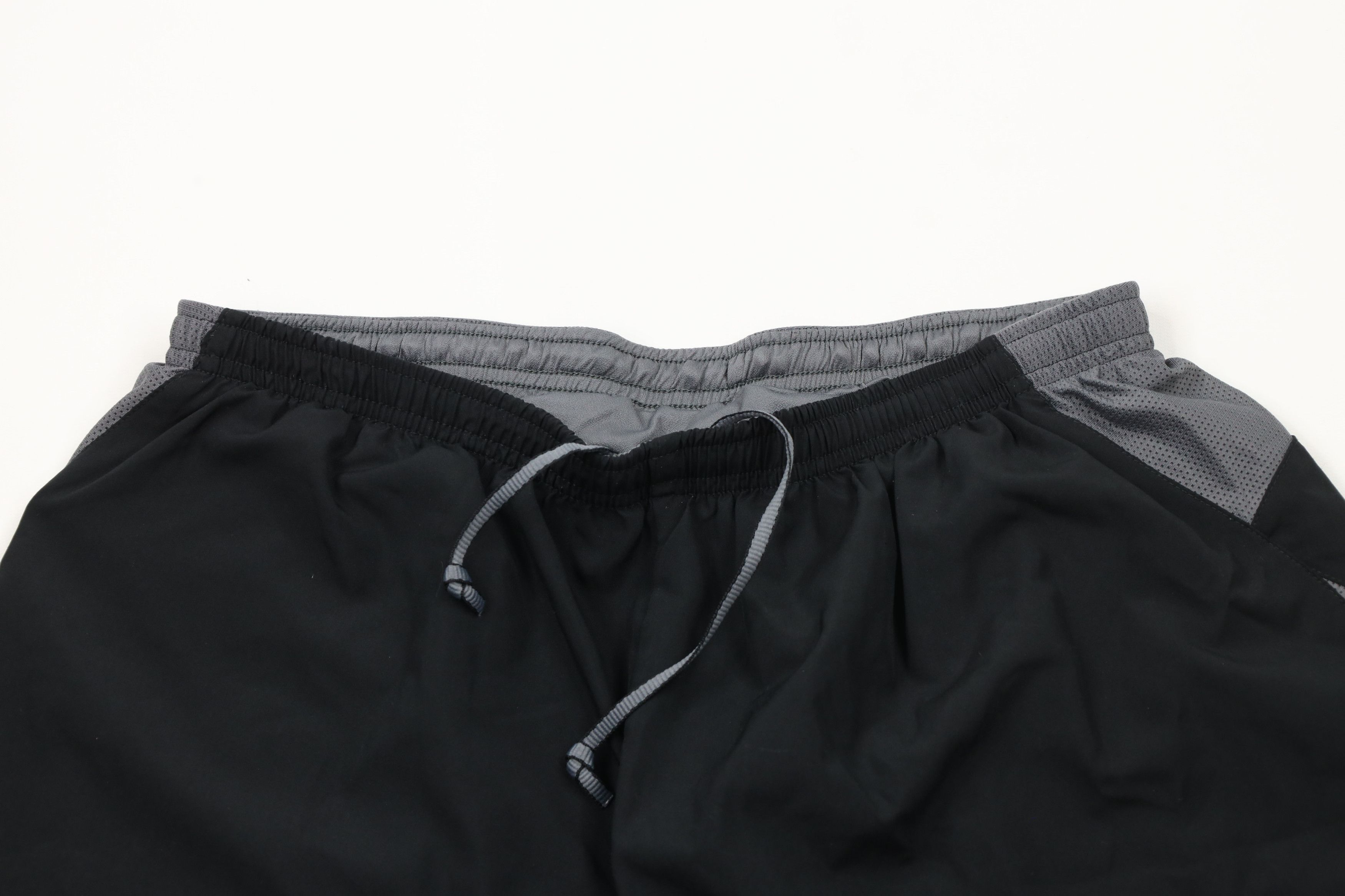 Nike × Vintage Vintage Y2K Nike Travis Scott Mini Swoosh Lined Shorts Black Size US 34 / EU 50 - 2 Thumbnail