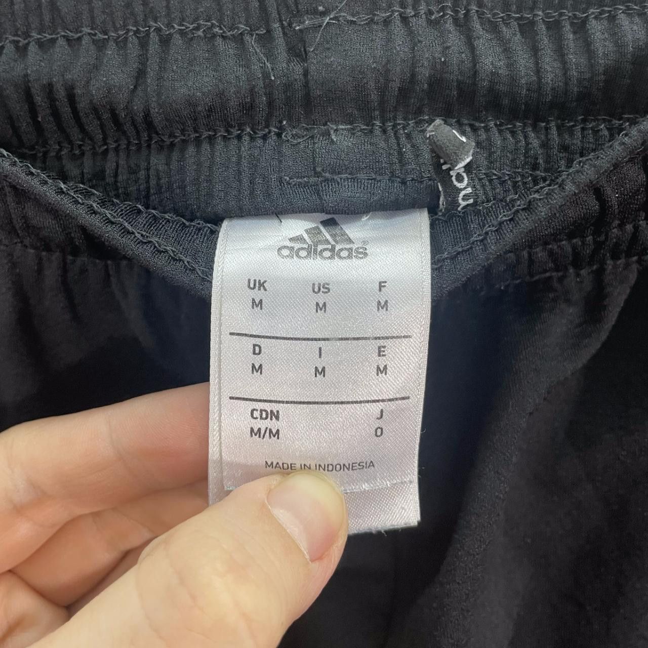 Adidas Adidas Gym Shorts Size US 30 / EU 46 - 2 Thumbnail