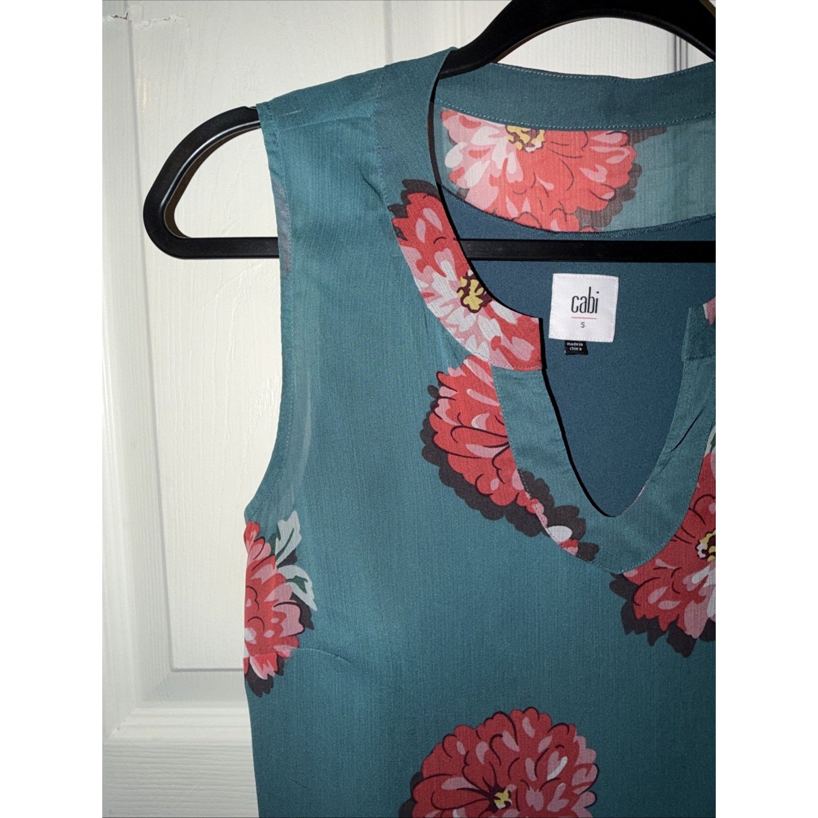 Canali CAbi #3445 Blushing Blouse Chiffon Sleeveless V-Neck Teal Size S / US 4 / IT 40 - 9 Thumbnail