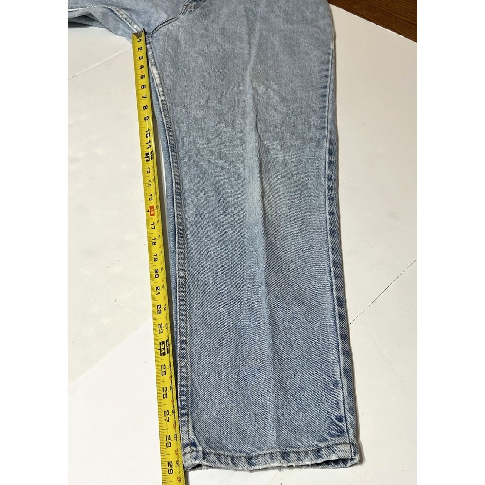 Levi's VINTAGE Levi's 551 Jeans Women 14 Denim Relaxed Tapered Distressed 31x29 Size 36" / US 14 / IT 50 - 5 Thumbnail