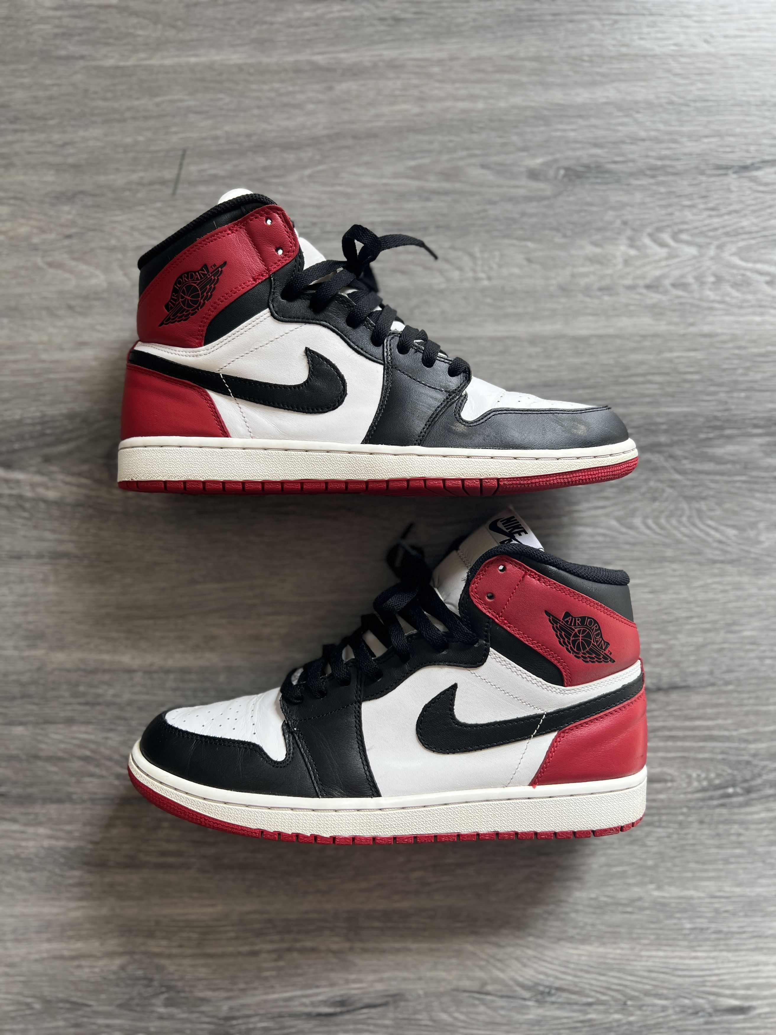 Jordan Brand Jordan 1 Retro Black Toe (2013) Size US 10.5 / EU 43-44 - 1 Thumbnail