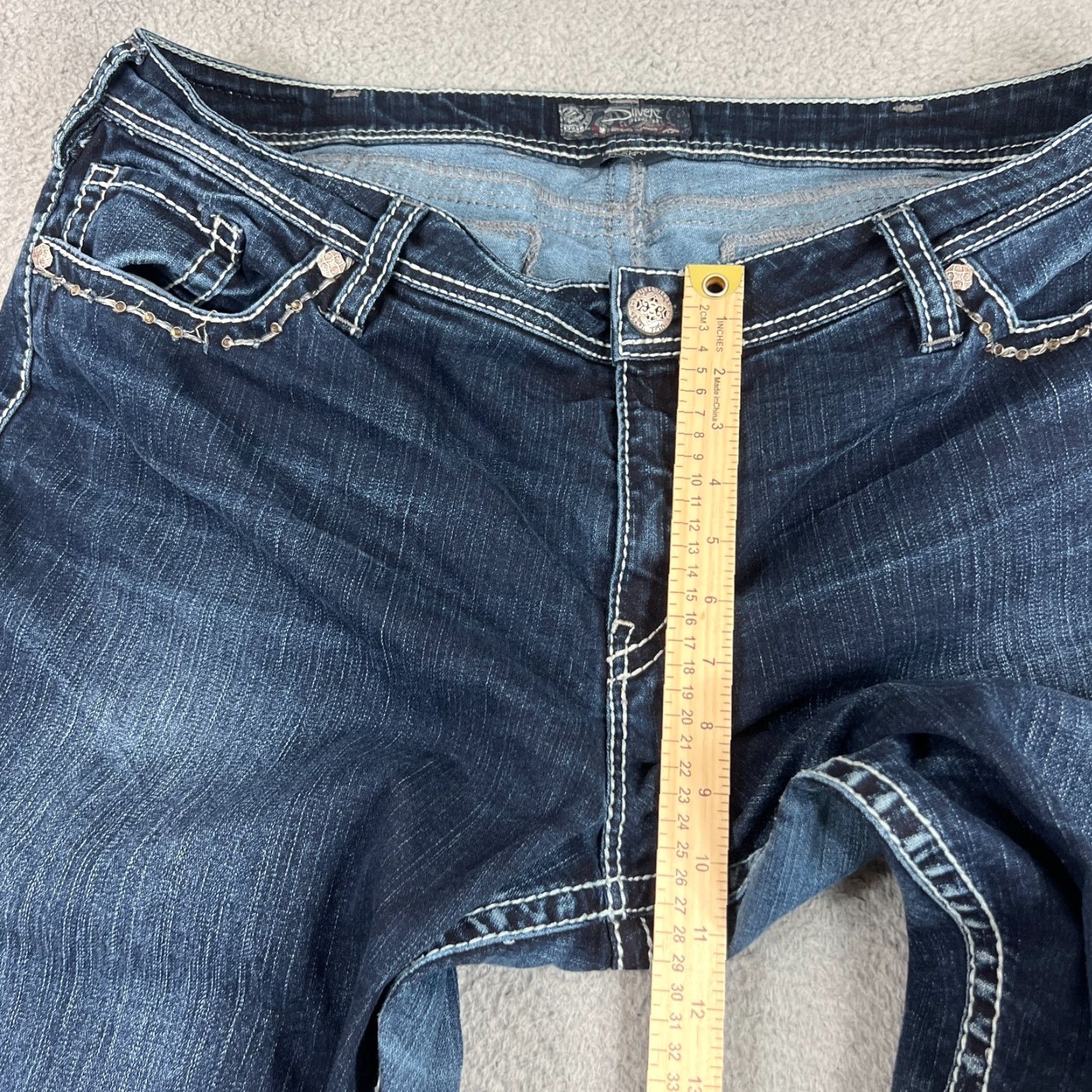 Silver Jeans Co. Silver Jeans Women's Jeans 24 Bootcut Denim Blue Natsuki Flap Thick Stitch Regular Fit Pockets Embroidered Cotton Blend Size 42" / US 20 - 4 Thumbnail