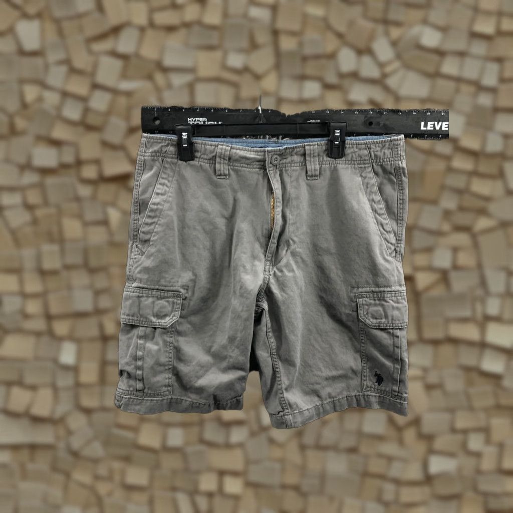 Vintage US Polo Assn Cargo Shorts Mens Size 36 Gray Mid Rise Medium Wash Size US M / EU 48-50 / 2 - 1 Thumbnail
