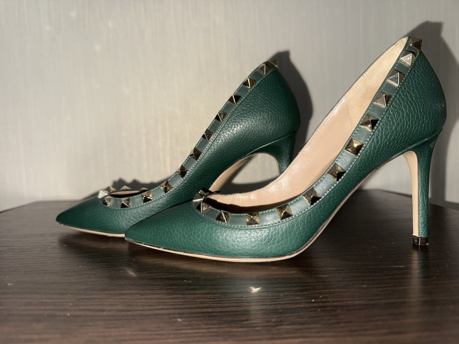 Valentino Valentino Garavani Rockstud leather heels green Size US 4.5 / IT 34.5 - 2 Thumbnail