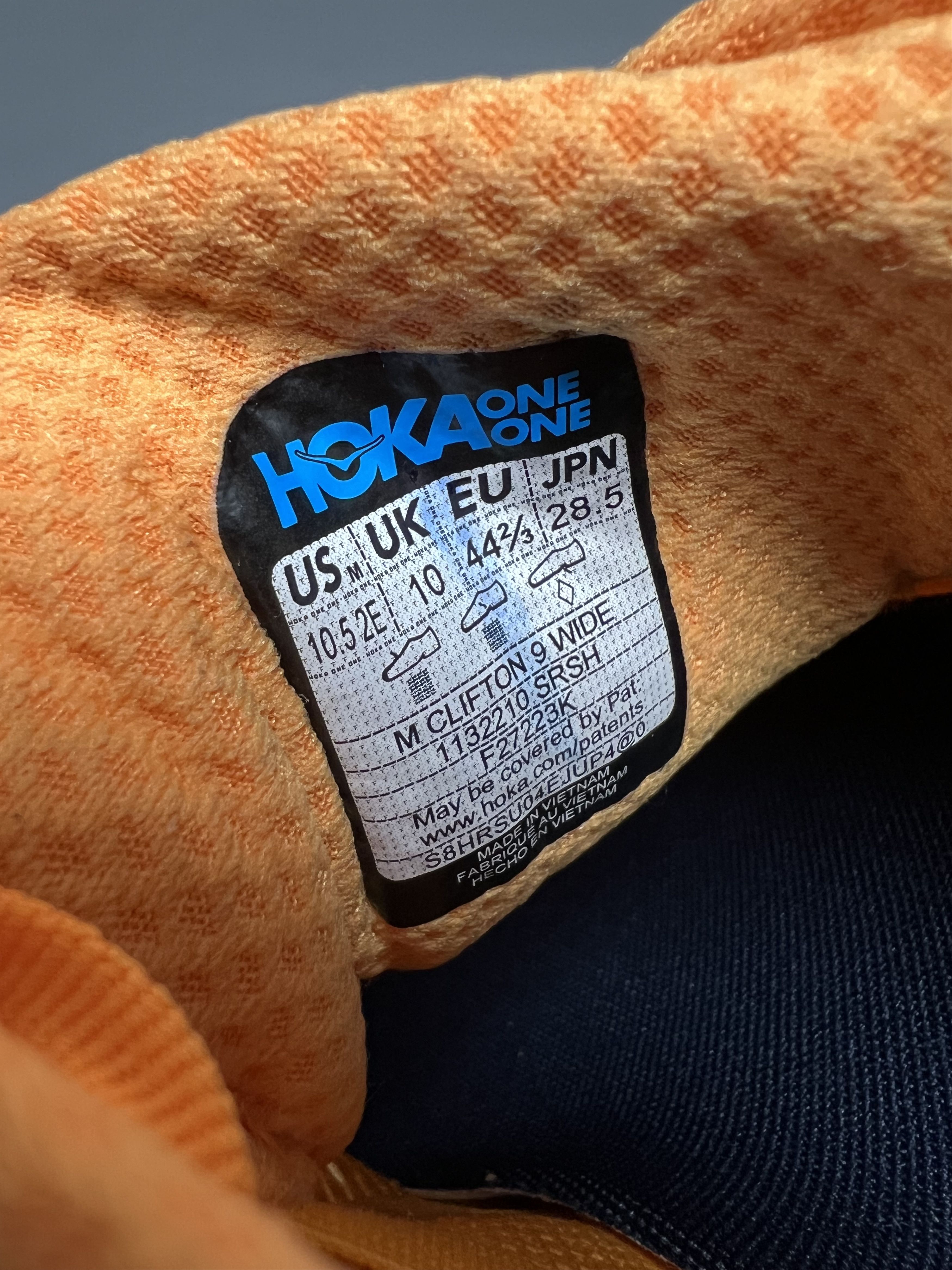 Hoka 10.5EE Hoka One One Clifton 9 Wide Running Shoes Walking Gym Size US 10.5 / EU 43-44 - 10 Thumbnail
