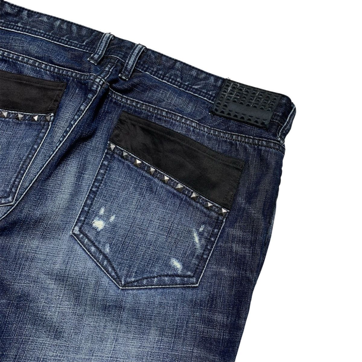 Affliction Rare Y2k Affliction Cross Studded Distressed Faded Jeans Size US 38 / EU 54 - 2 Thumbnail