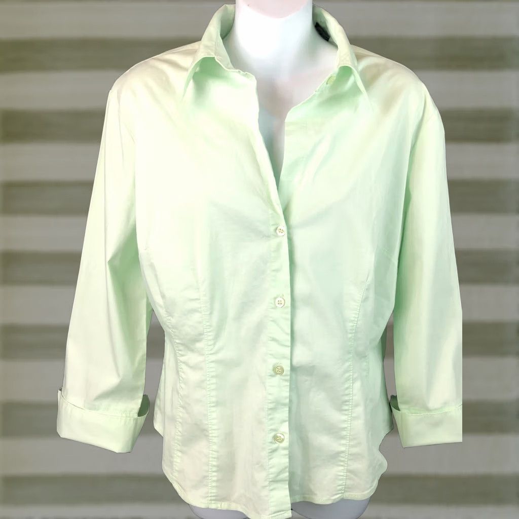 CO VINTAGE NY & Co Top L Lt Green Button Up Cuffed 3/4 Sleeves Collar Y2K Capsule Size L / US 10 / IT 46 - 1 Thumbnail