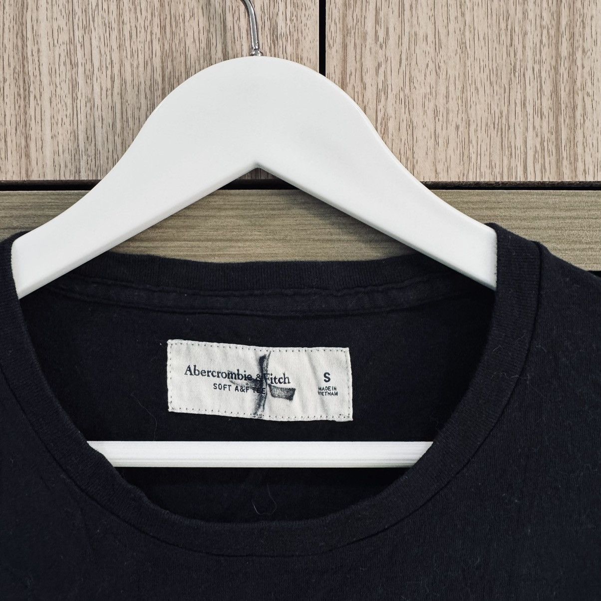 Abercrombie & Fitch Abercrombie n Fitch Ghost Tee Size US S / EU 44-46 / 1 - 4 Thumbnail