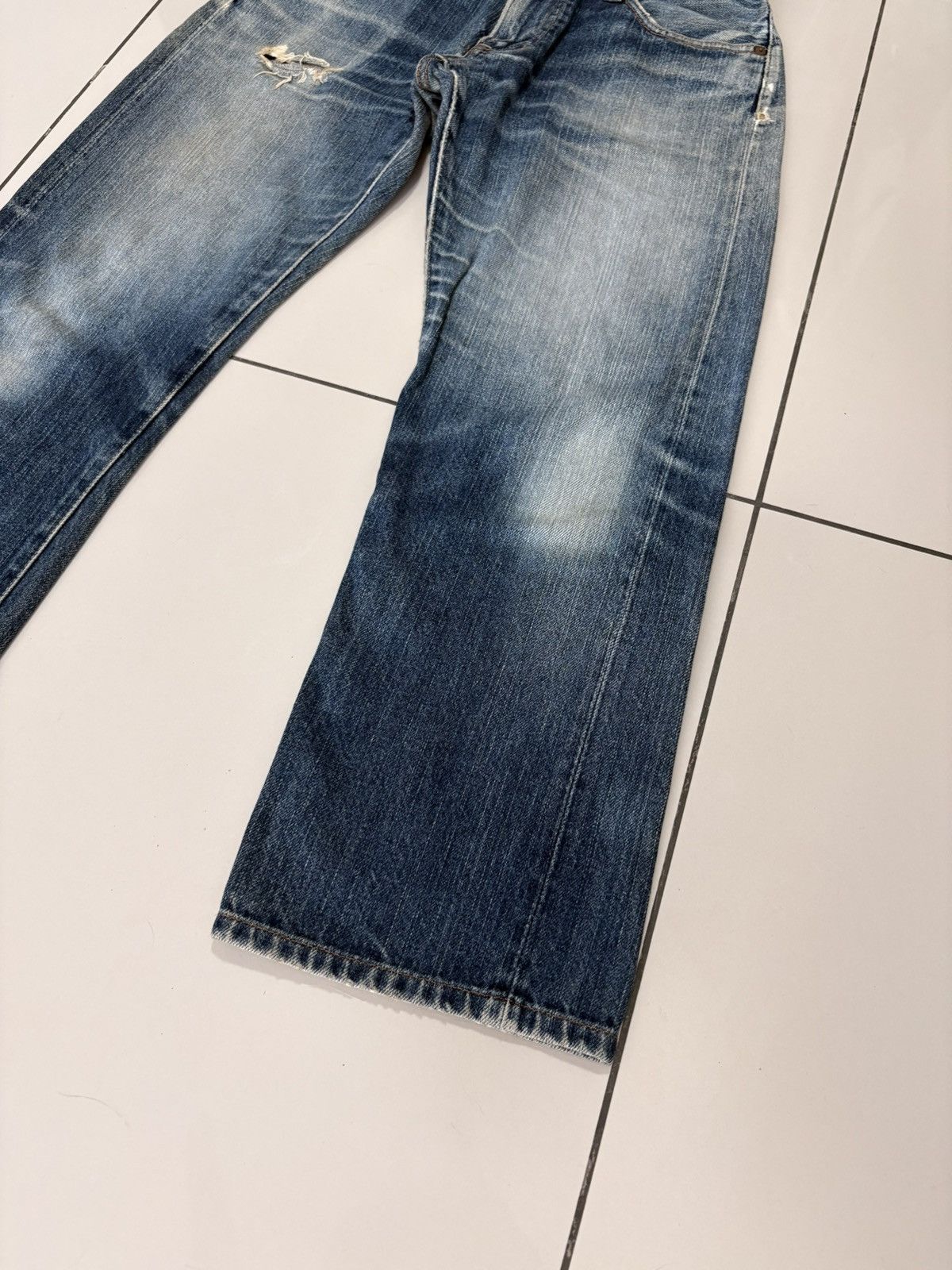 Japanese Brand Uniqlo S002 Selvedge V-Stitch Distressed Jeans Denim Size US 31 - 3 Thumbnail