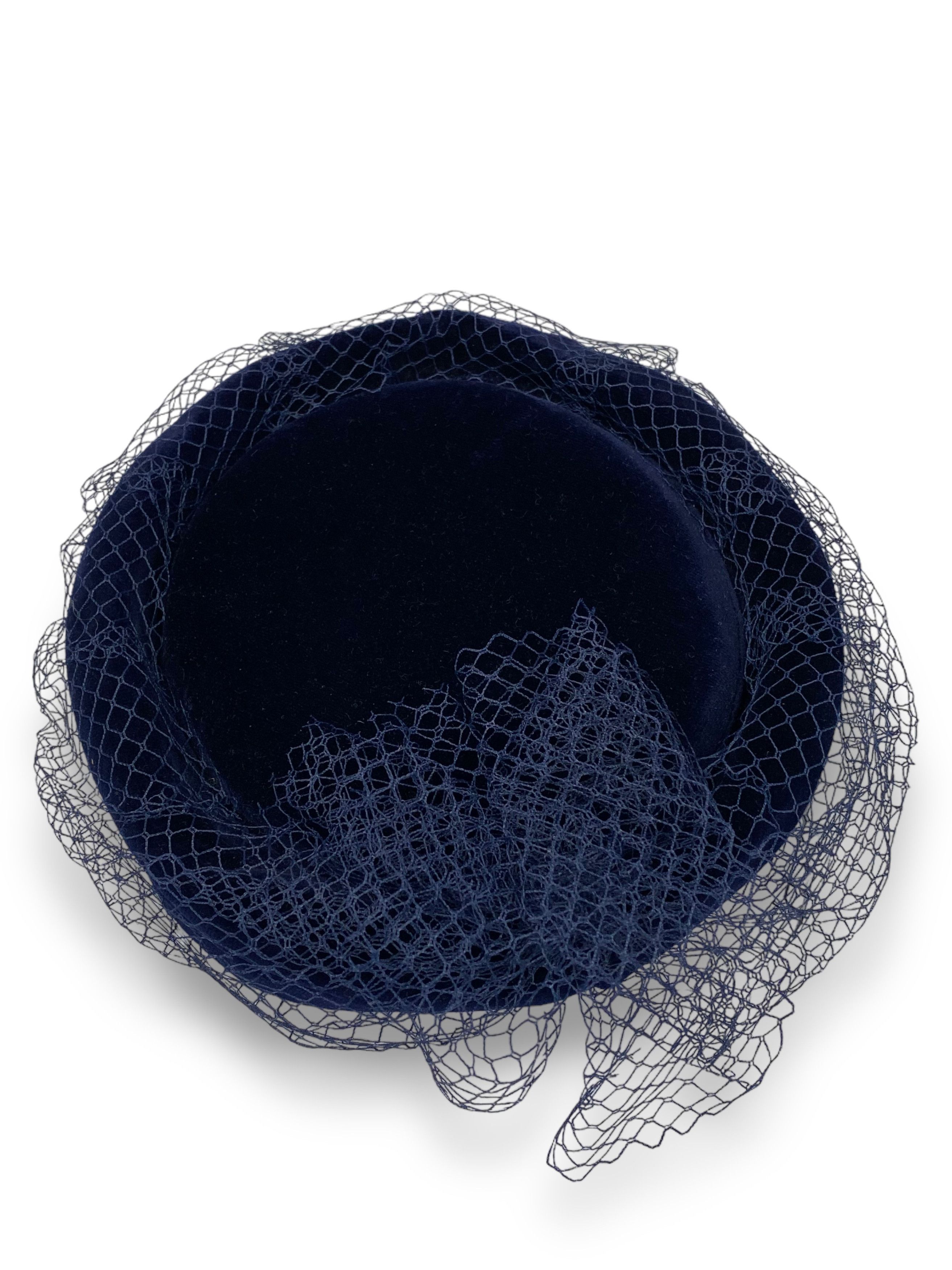 Vintage Vintage MARIDA Ladie's Luxury Navy Velvet Hat M760 Size ONE SIZE - 5 Thumbnail