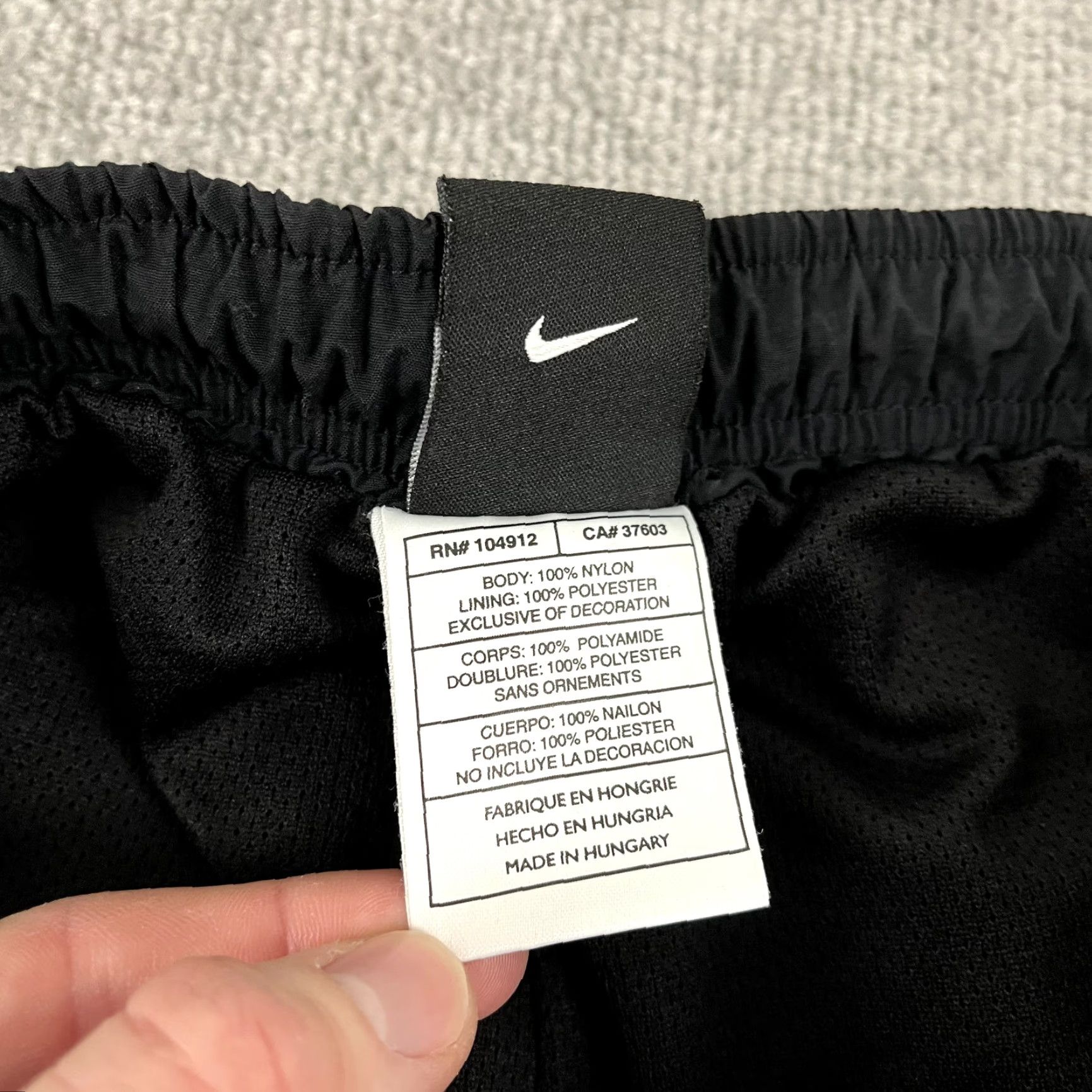 Nike VINTAGE Nike Men's Athletic Shorts 7 Inch Inseam Black Sportswear Retro Cycling Activewear Size US 33 - 7 Thumbnail