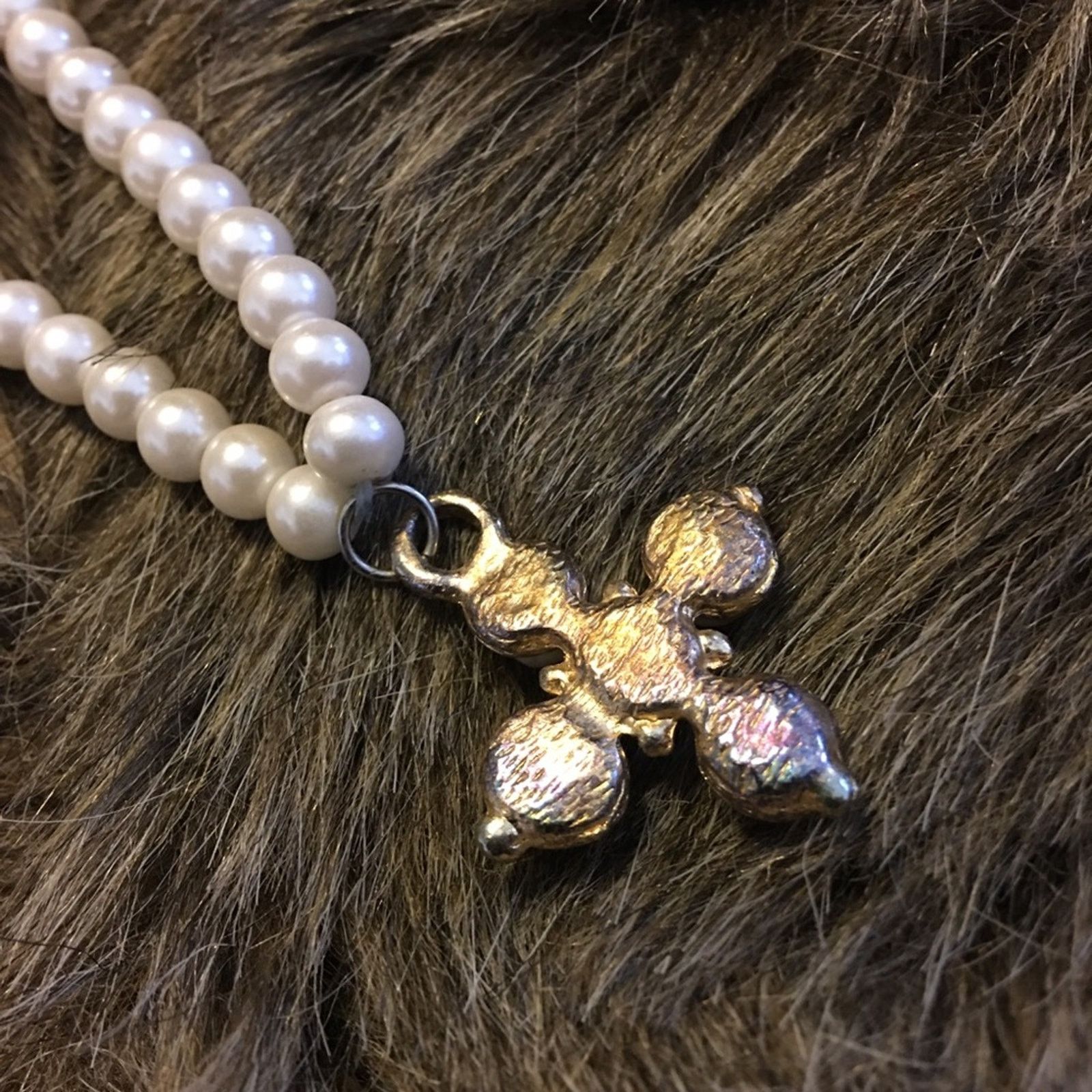 Vintage Vintage pearl and gold pendant on pearl necklace Size ONE SIZE - 7 Thumbnail