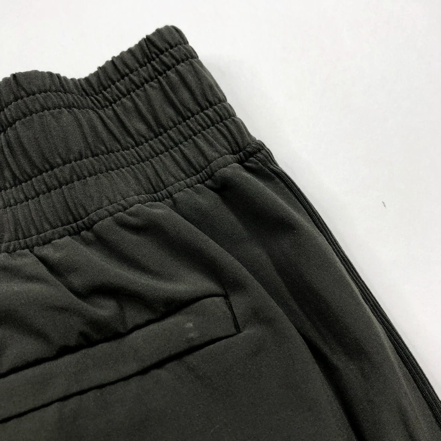 Athleta Athleta Brooklyn Jogger 4 (Fit 28W 27L) Tapered Green 530631 PLS READ Size 28" / US 6 / IT 42 - 3 Thumbnail