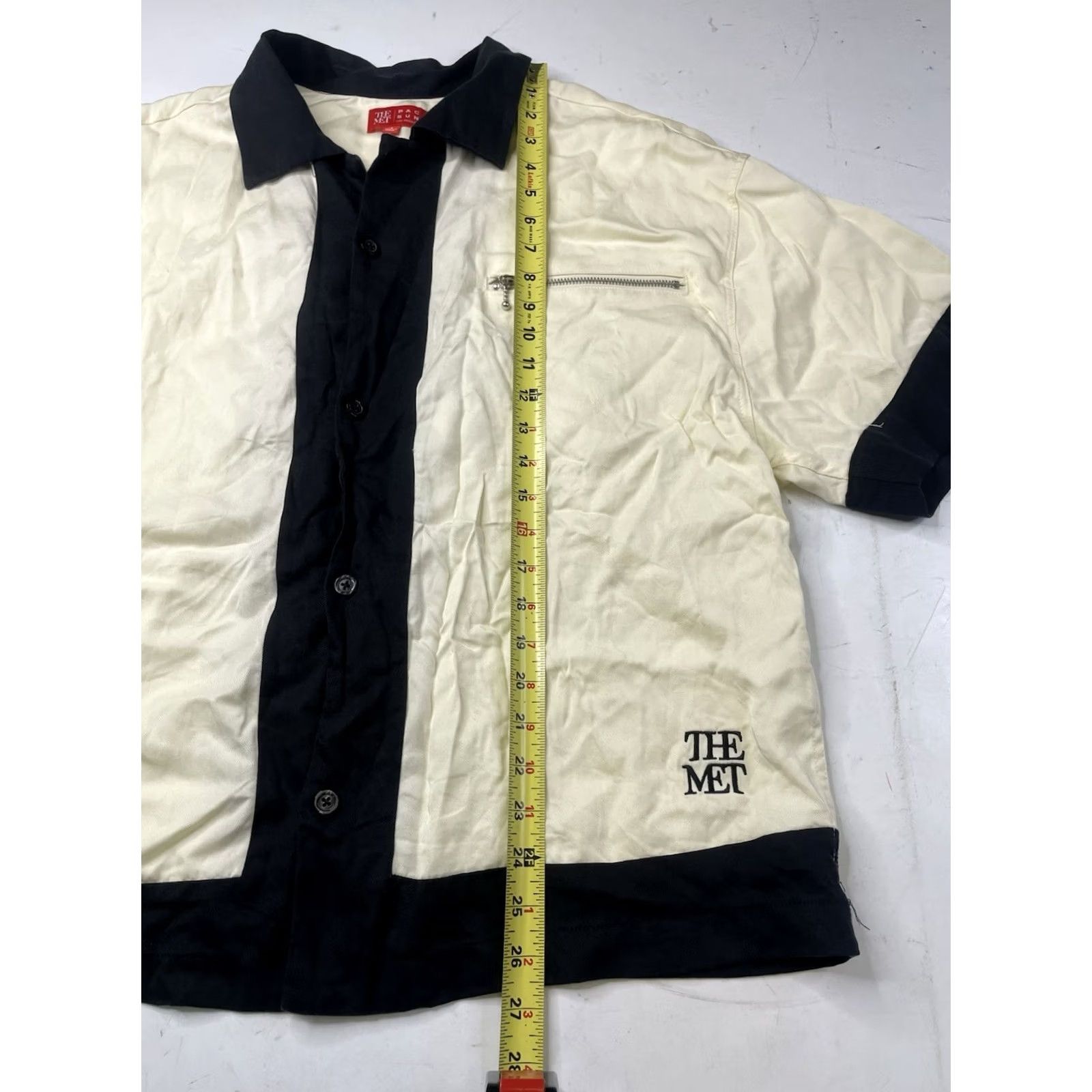 Pacsun PacSun Queen Victoria Graphic Shirt Mens L Beige Black Button Up Size US L / EU 52-54 / 3 - 4 Thumbnail