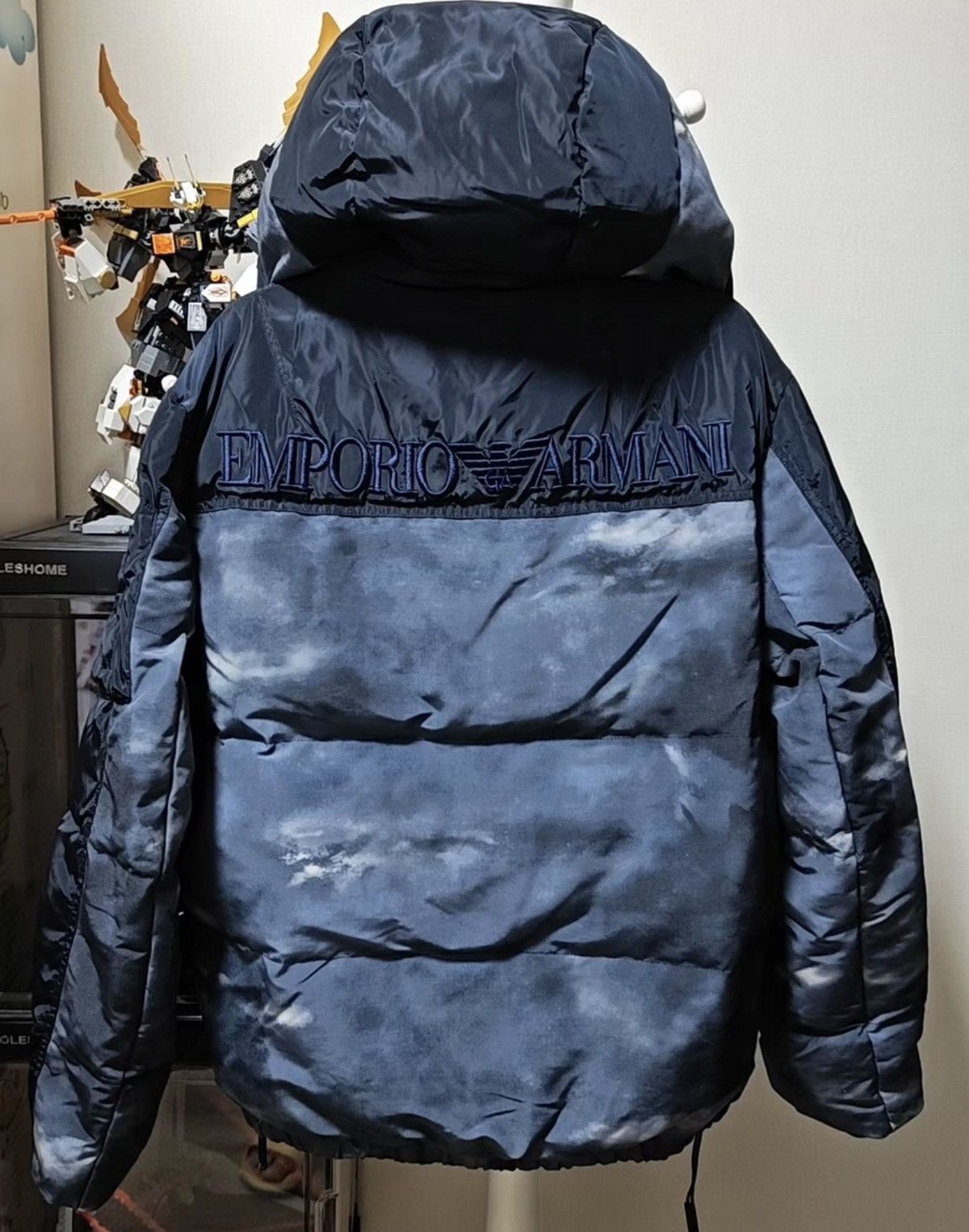 Emporio Armani Emporio Armani Men's Down Jacket Size US S / EU 44-46 / 1 - 4 Thumbnail